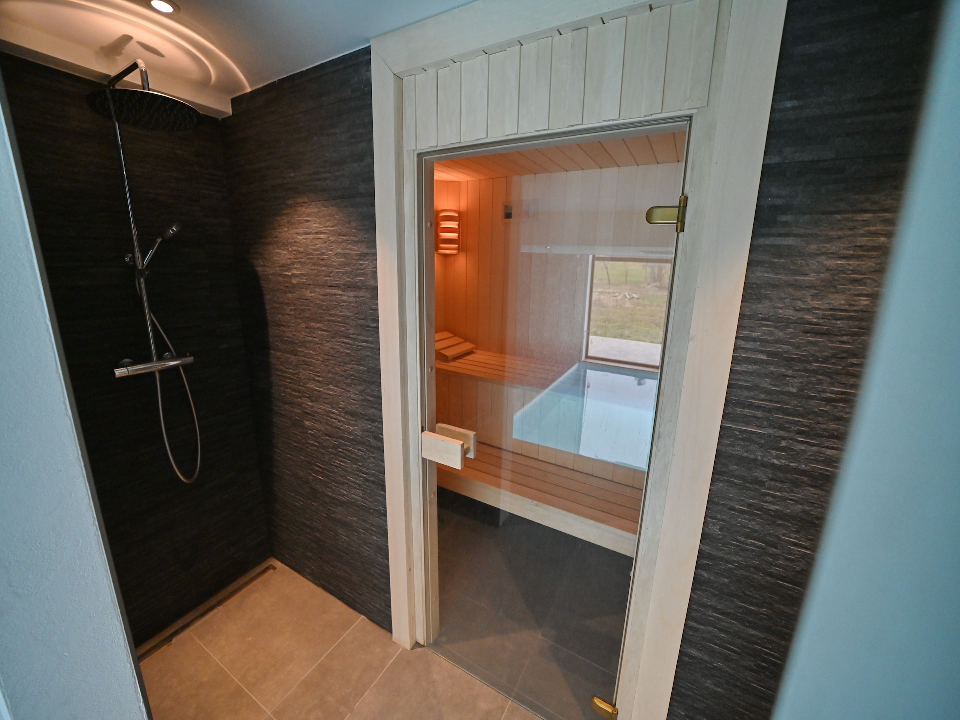 Wellnessmolen met zwembad en sauna voor 17 personen in Baillonville - foto 37