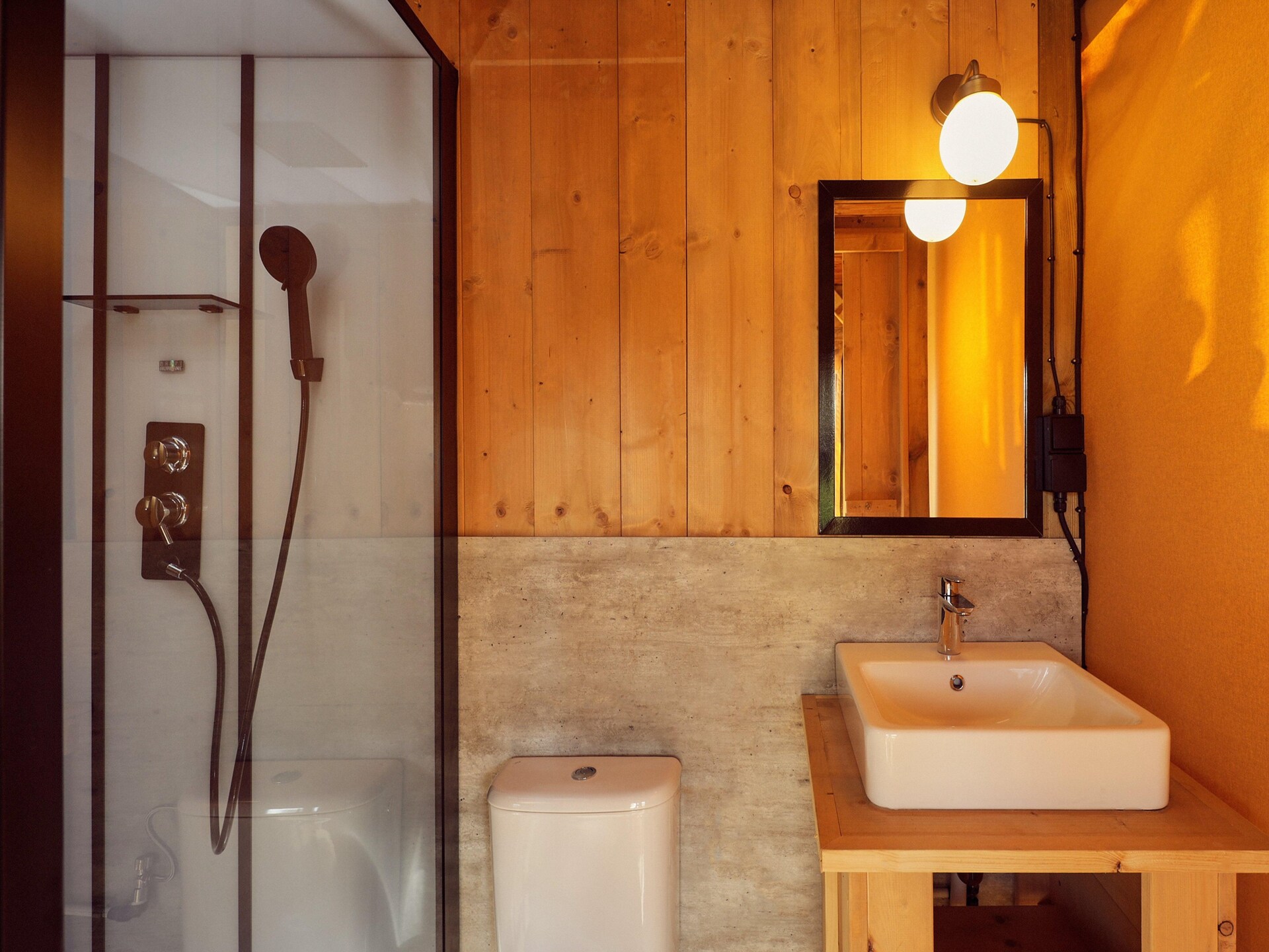 Romantische glampinglodge aan het Veluwemeer in Zeewolde - foto 12