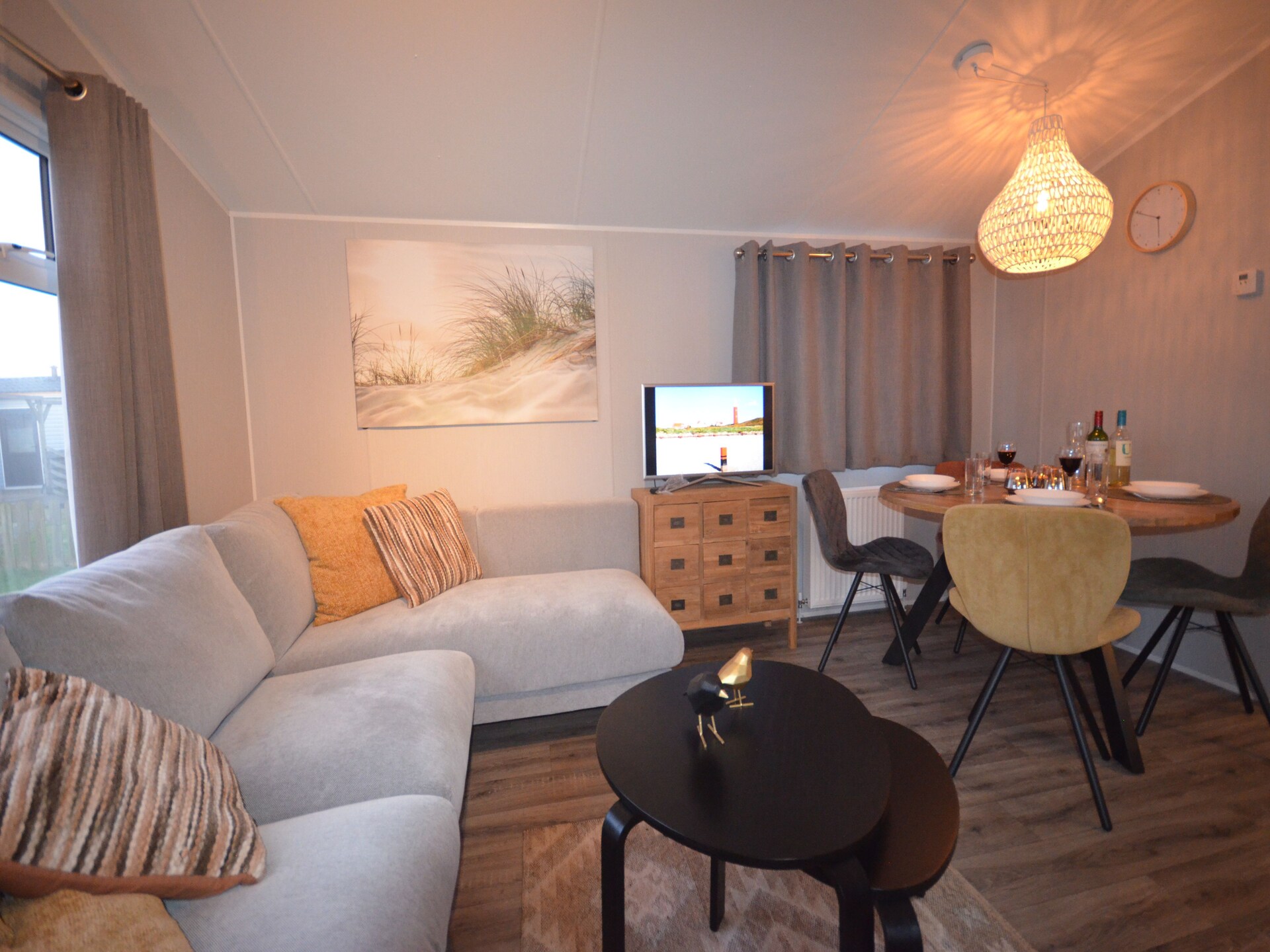 Wiringher Chalet 83: Vrijstaand chalet aan Waddenzee met hond, tuin en strand - foto 6