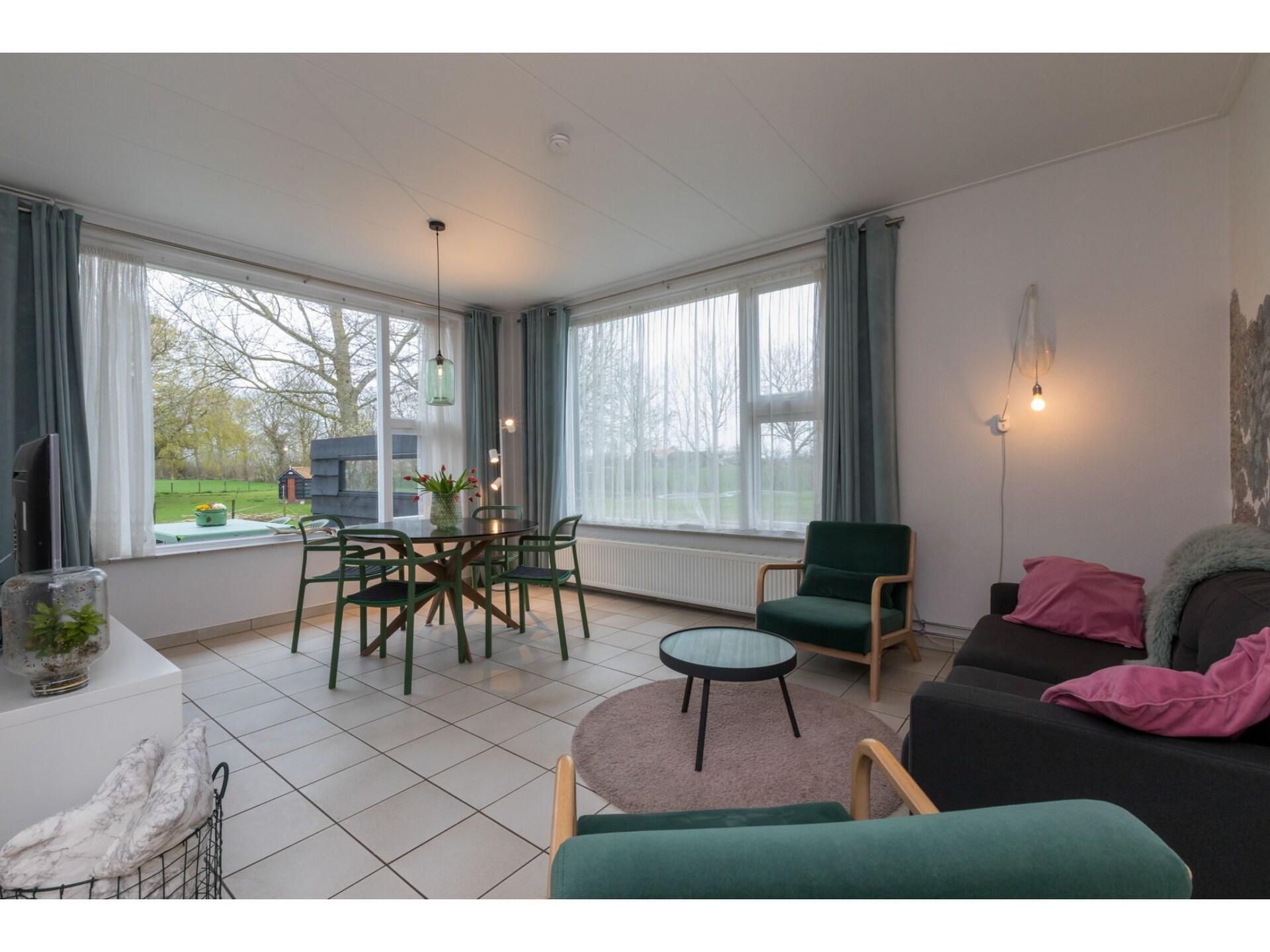 Licht appartement op boerderij Rustenpolder met uitzicht op dierenweide - foto 8