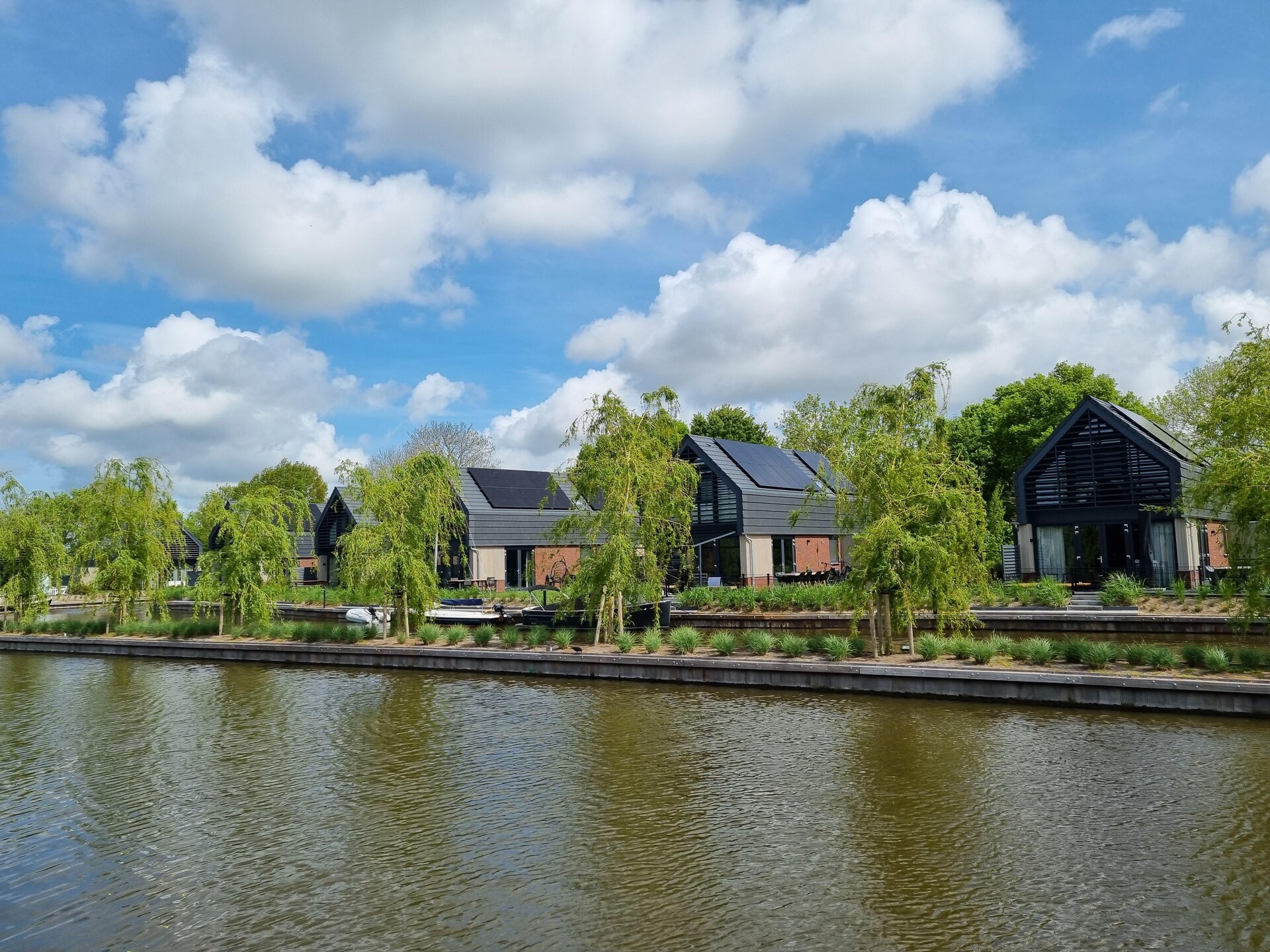 Watervilla Twa: luxe verblijf aan het Slotermeer in Friesland - foto 3