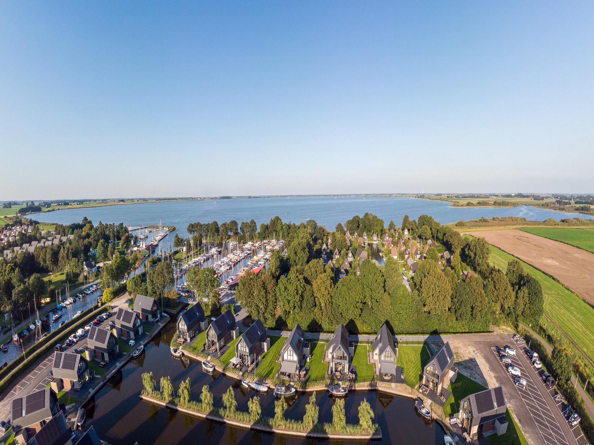 Watervilla Twa: luxe verblijf aan het Slotermeer in Friesland - foto 7