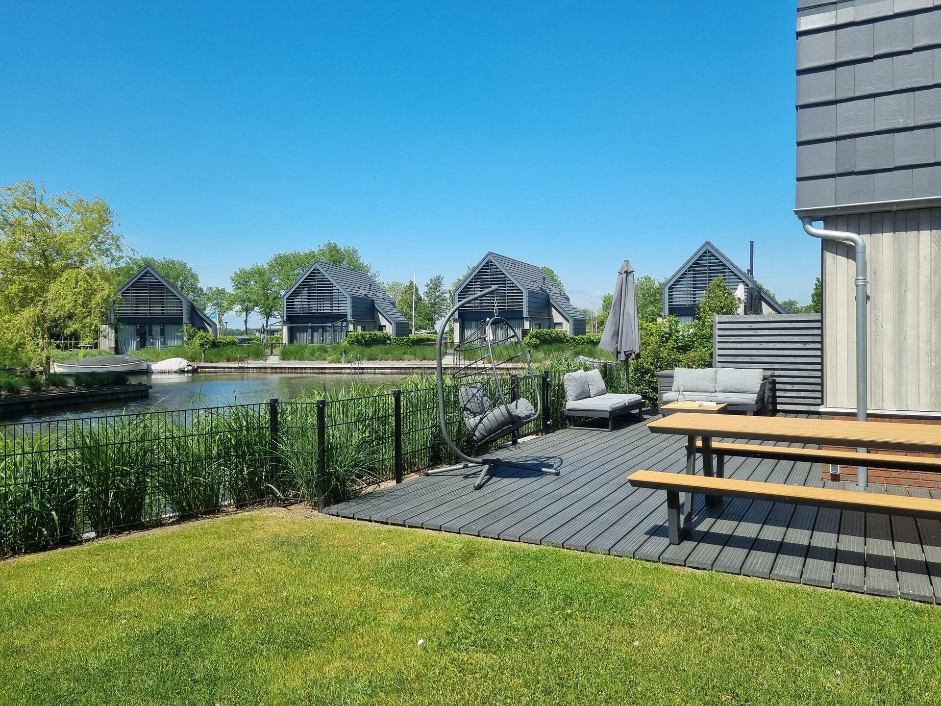 Watervilla Twa: luxe verblijf aan het Slotermeer in Friesland - foto 32