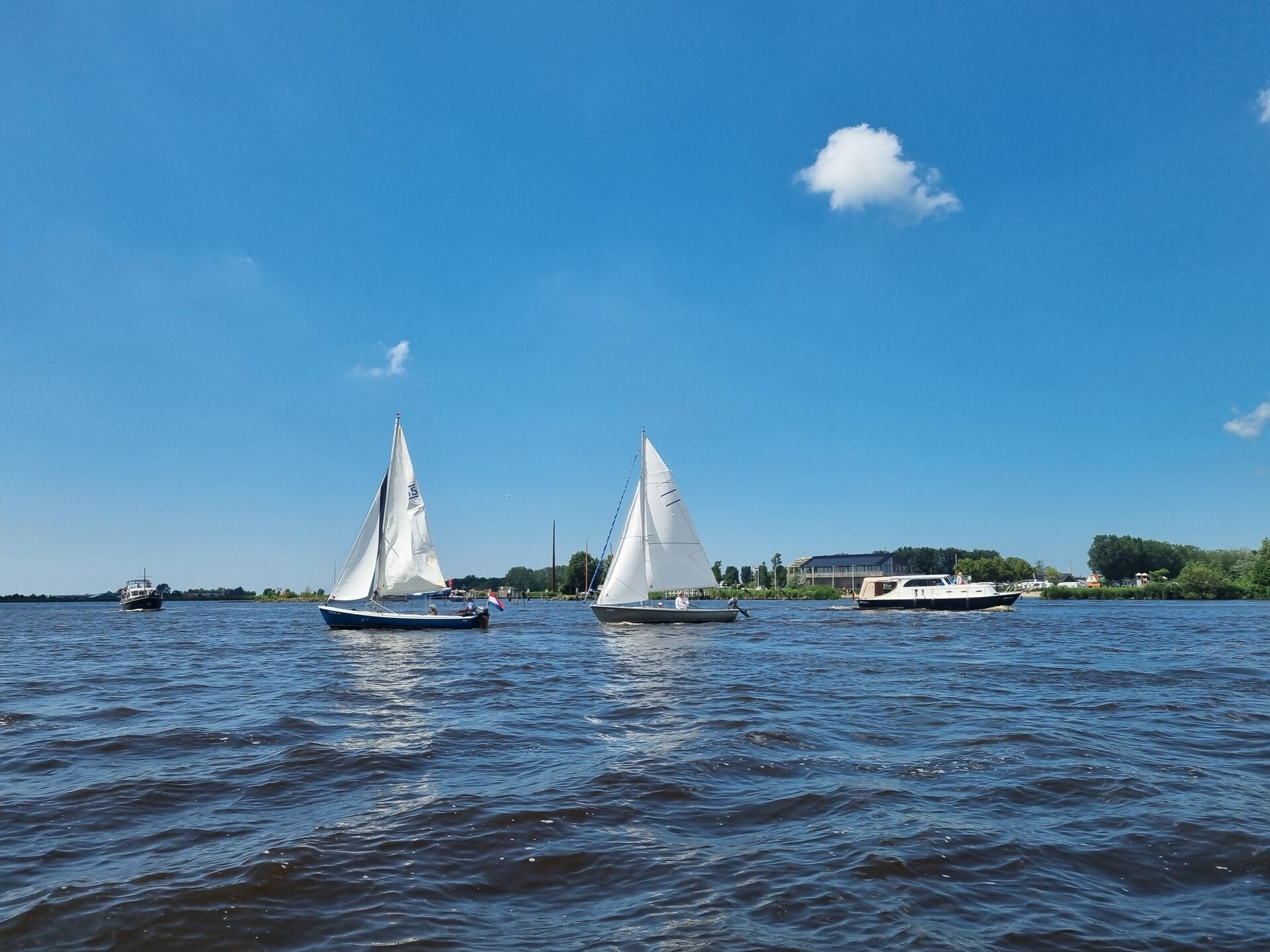 Watervilla Twa: luxe verblijf aan het Slotermeer in Friesland - foto 38