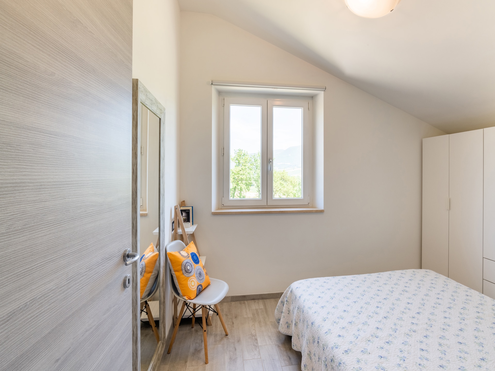 Ruim appartement op wijnboerderij met zwembad in Matelica, Le Marche - foto 18