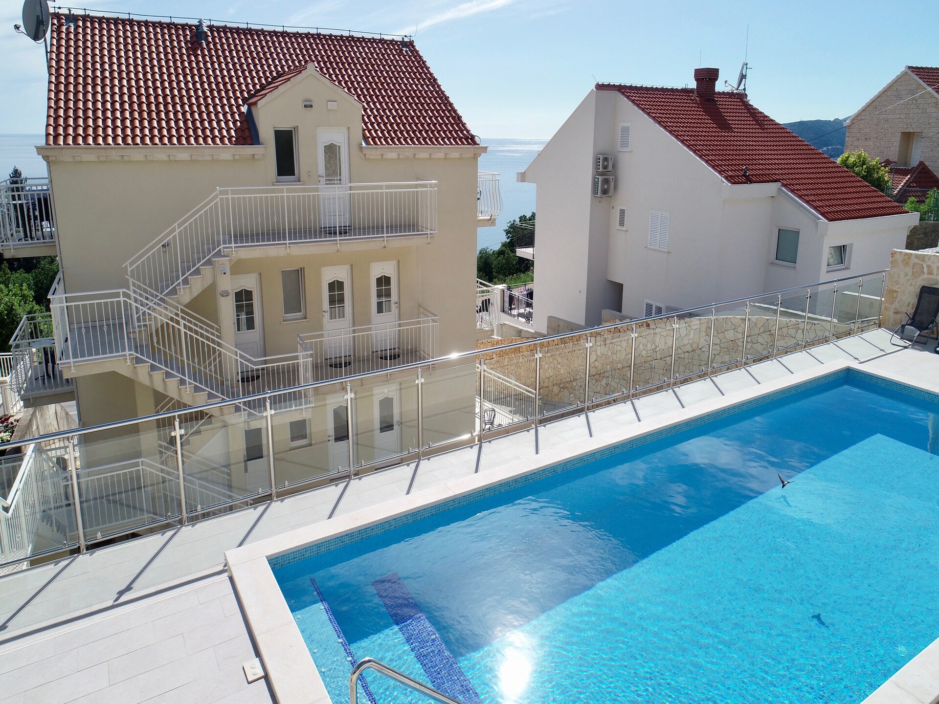 Appartement met balkon en zeezicht vlakbij strand in Plat, Mlini - foto 1
