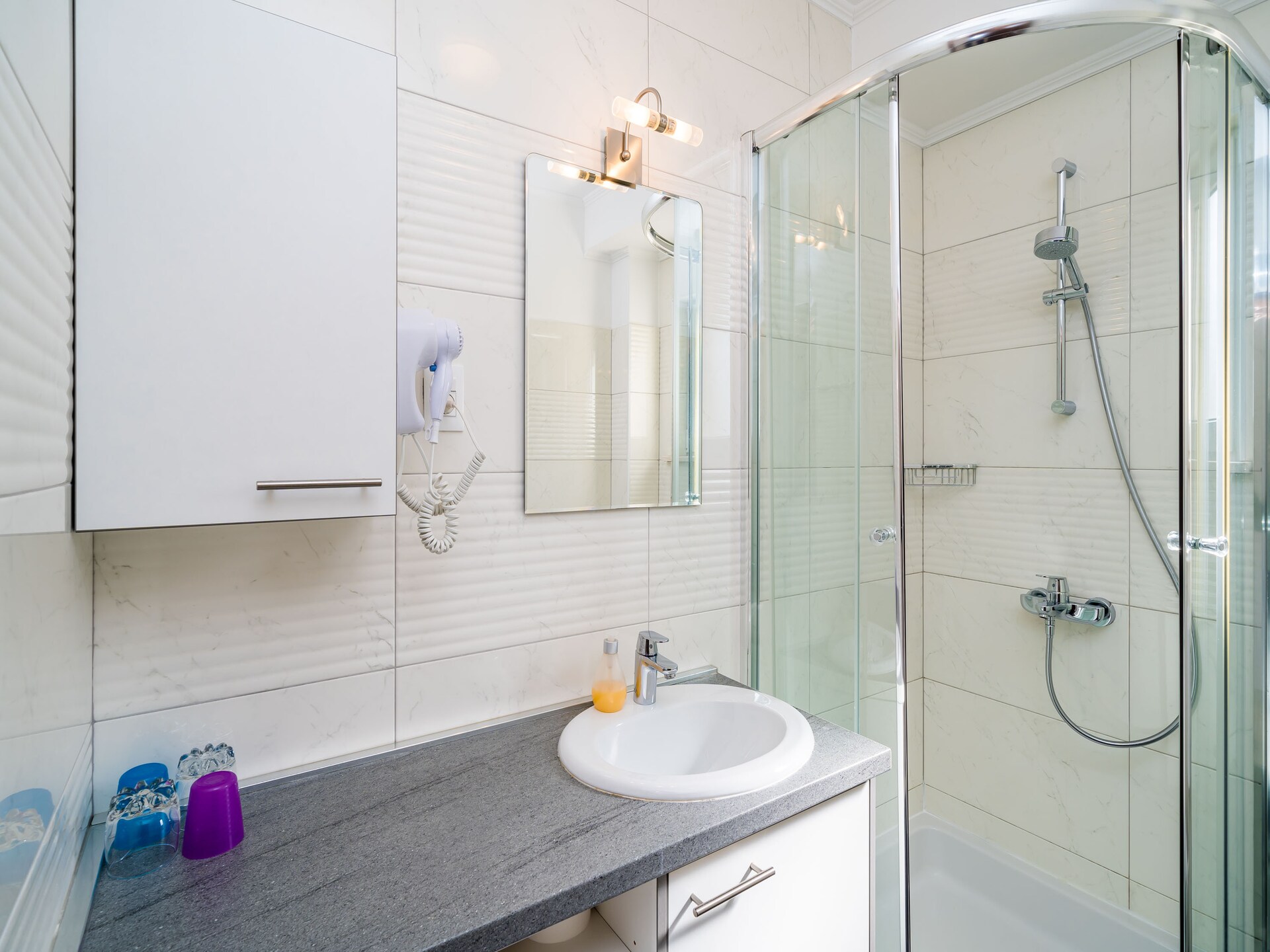 Luxe appartement met balkon en zeezicht nabij strand Plat, Mlini - foto 18