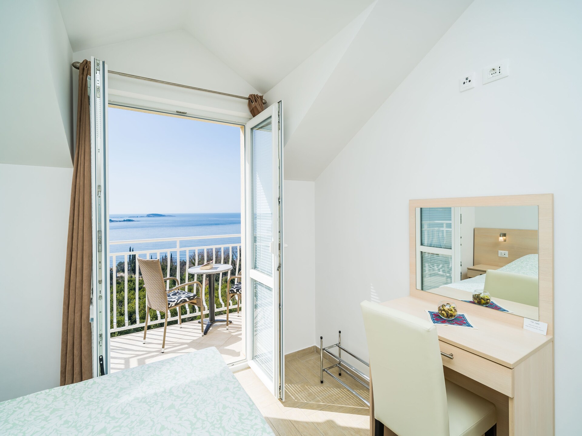 Luxe appartement met balkon en zeezicht nabij strand Plat, Mlini - foto 14