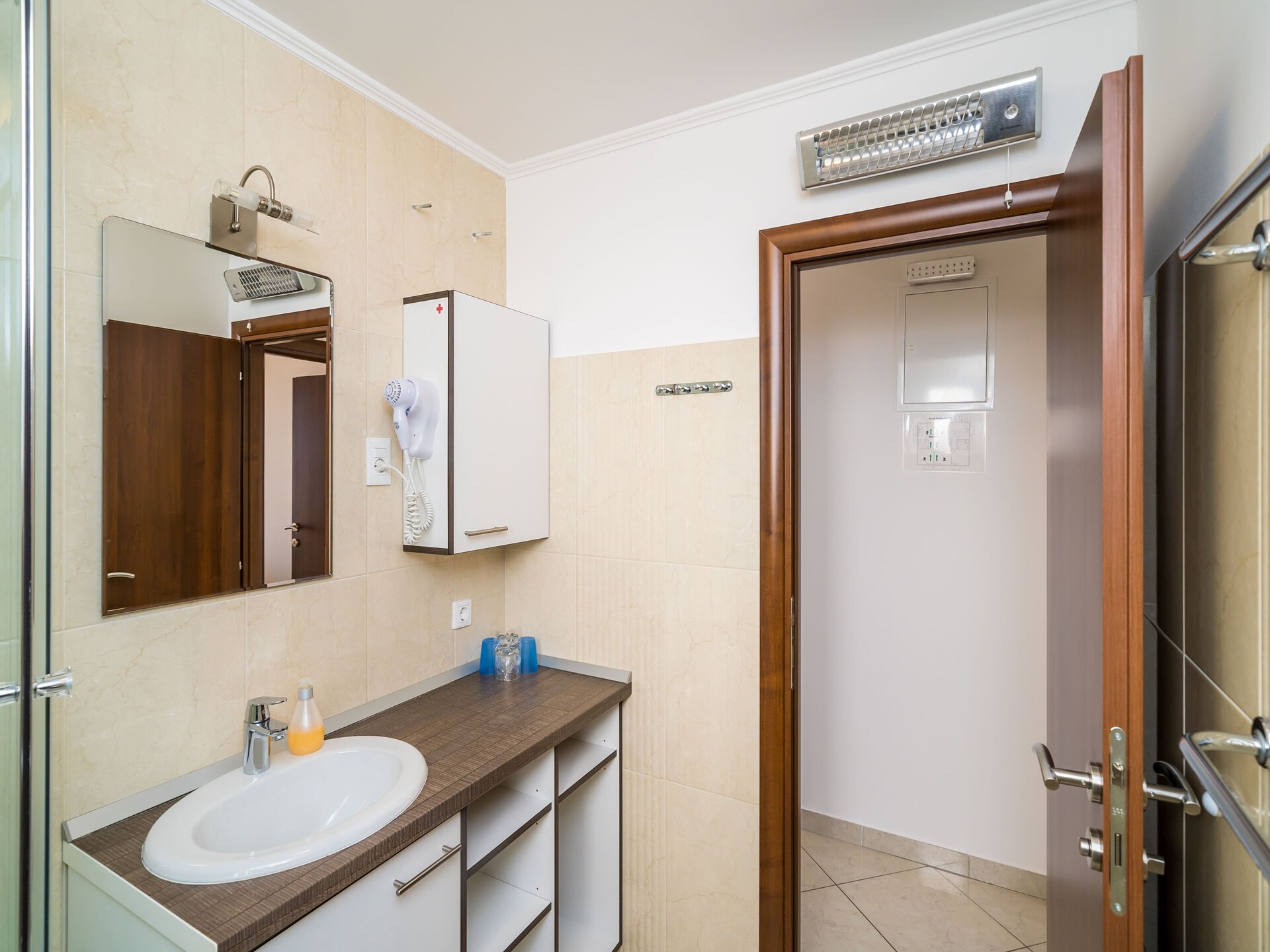 Appartement met balkon en zeezicht nabij strand in Plat, Mlini - foto 18