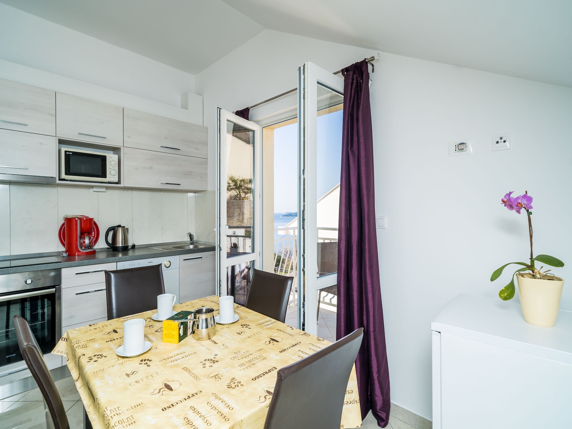 Comfortabel appartement met balkon en zeezicht, op 500m van het strand - foto 5