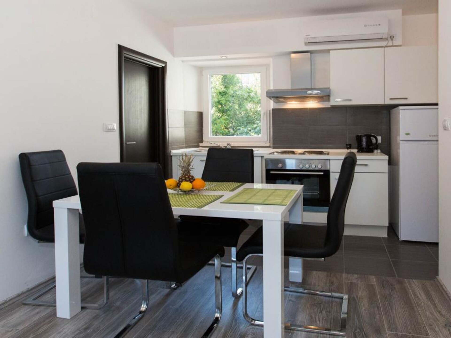 Villa Mia: Sfeervol appartement met balkon op 300m van strand in Dubrovnik - foto 2