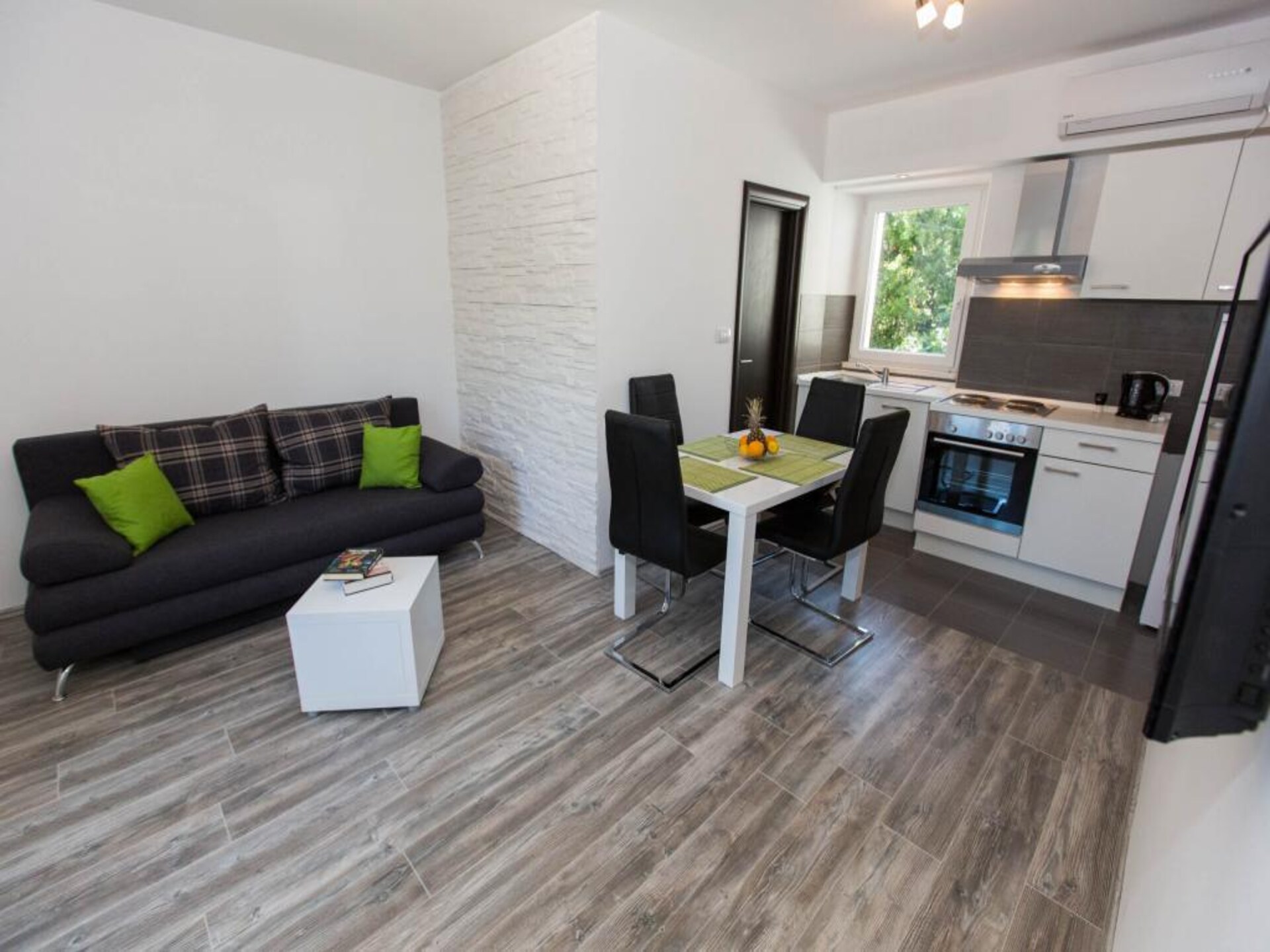 Villa Mia: Sfeervol appartement met balkon op 300m van strand in Dubrovnik - foto 9