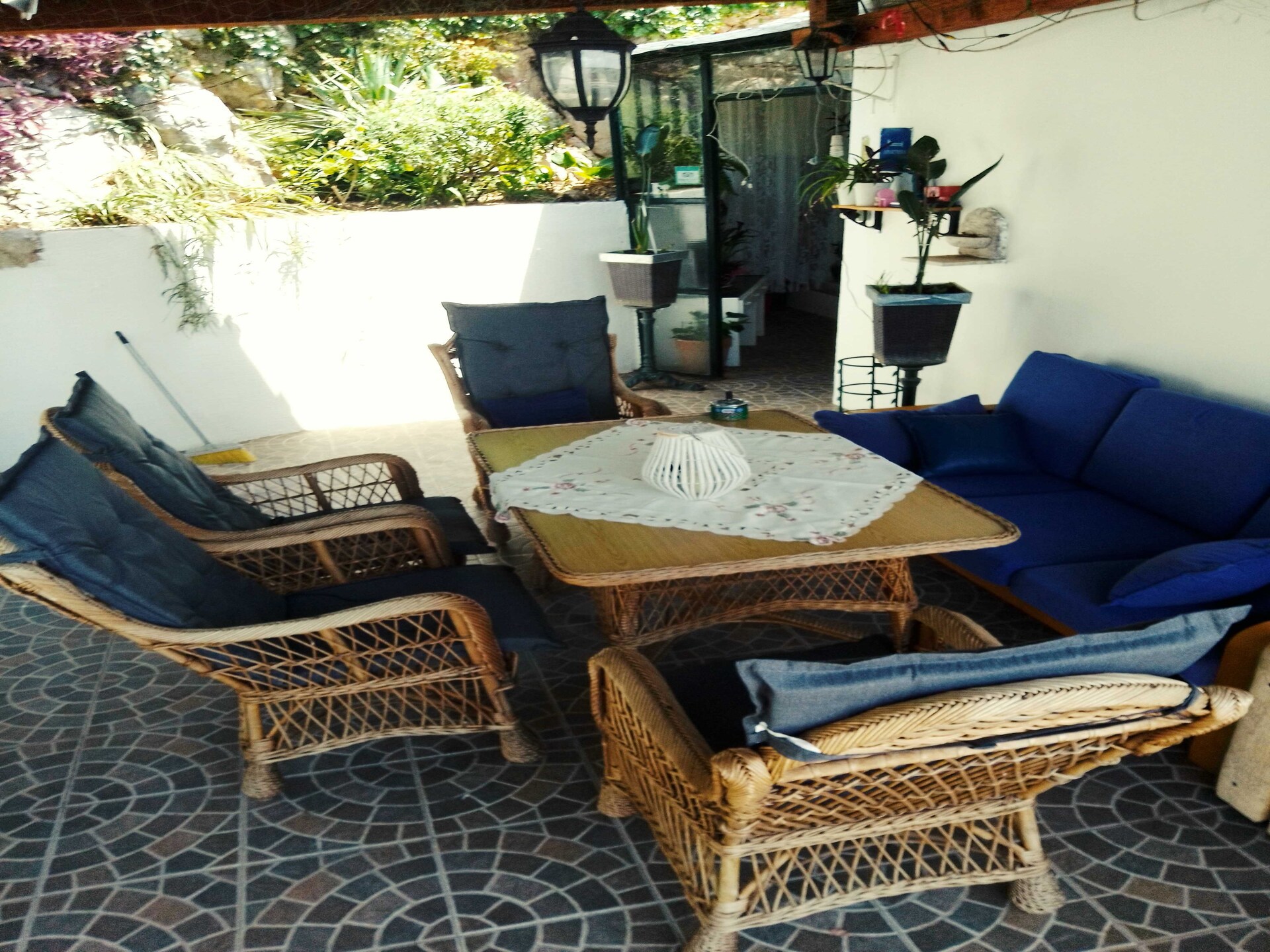 Ruim appartement met panoramisch zeezicht op de Baai van Gruž - foto 16