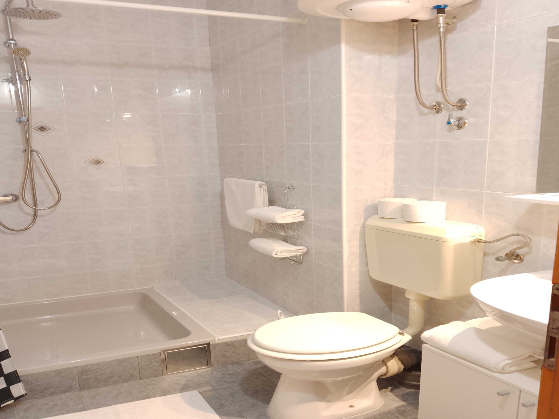 Comfortabel appartement met balkon en zeezicht, op 100 meter van het strand - foto 12