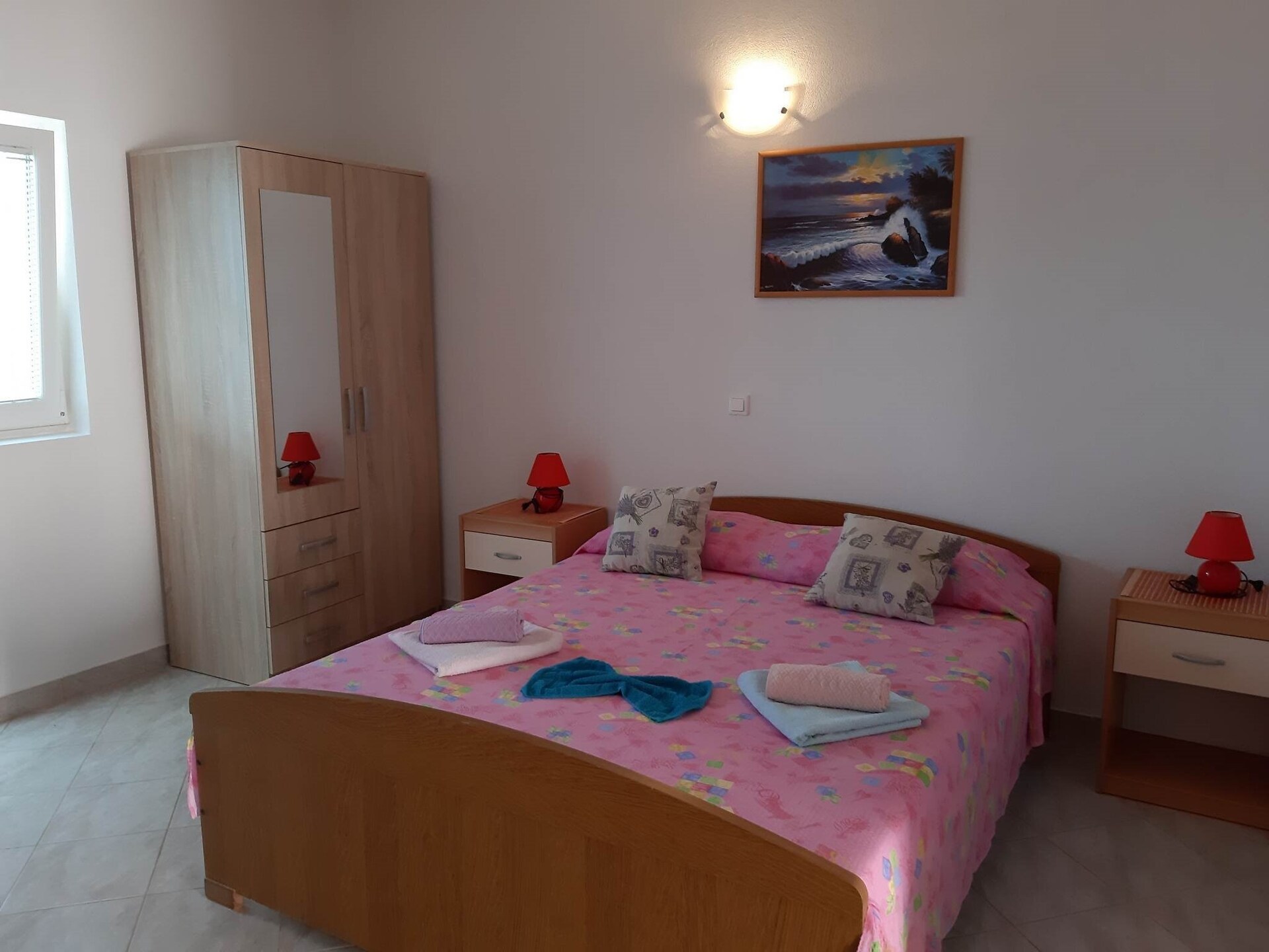 Appartement aan zee in Saplunara met panoramisch uitzicht en terras op 15m van strand - foto 7
