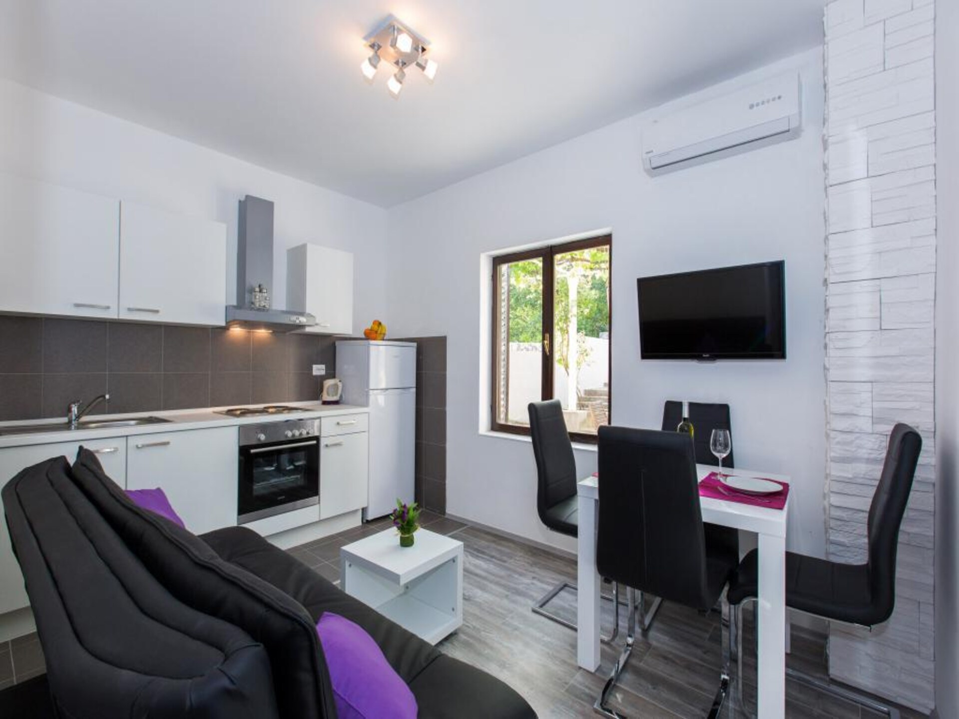 Op 500 m van het strand: Sfeervol appartement in Mokosica - foto 6