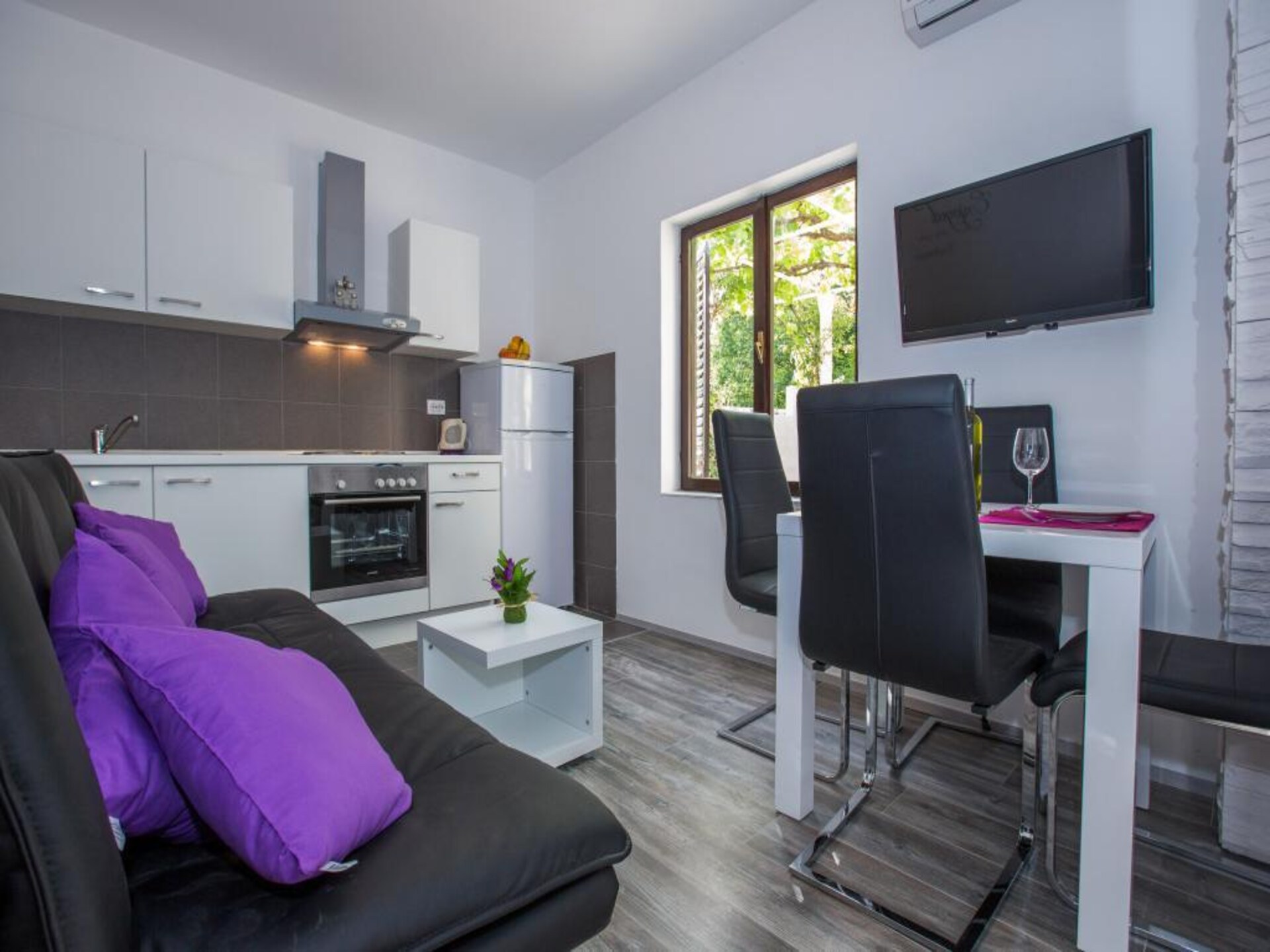 Op 500 m van het strand: Sfeervol appartement in Mokosica - foto 3