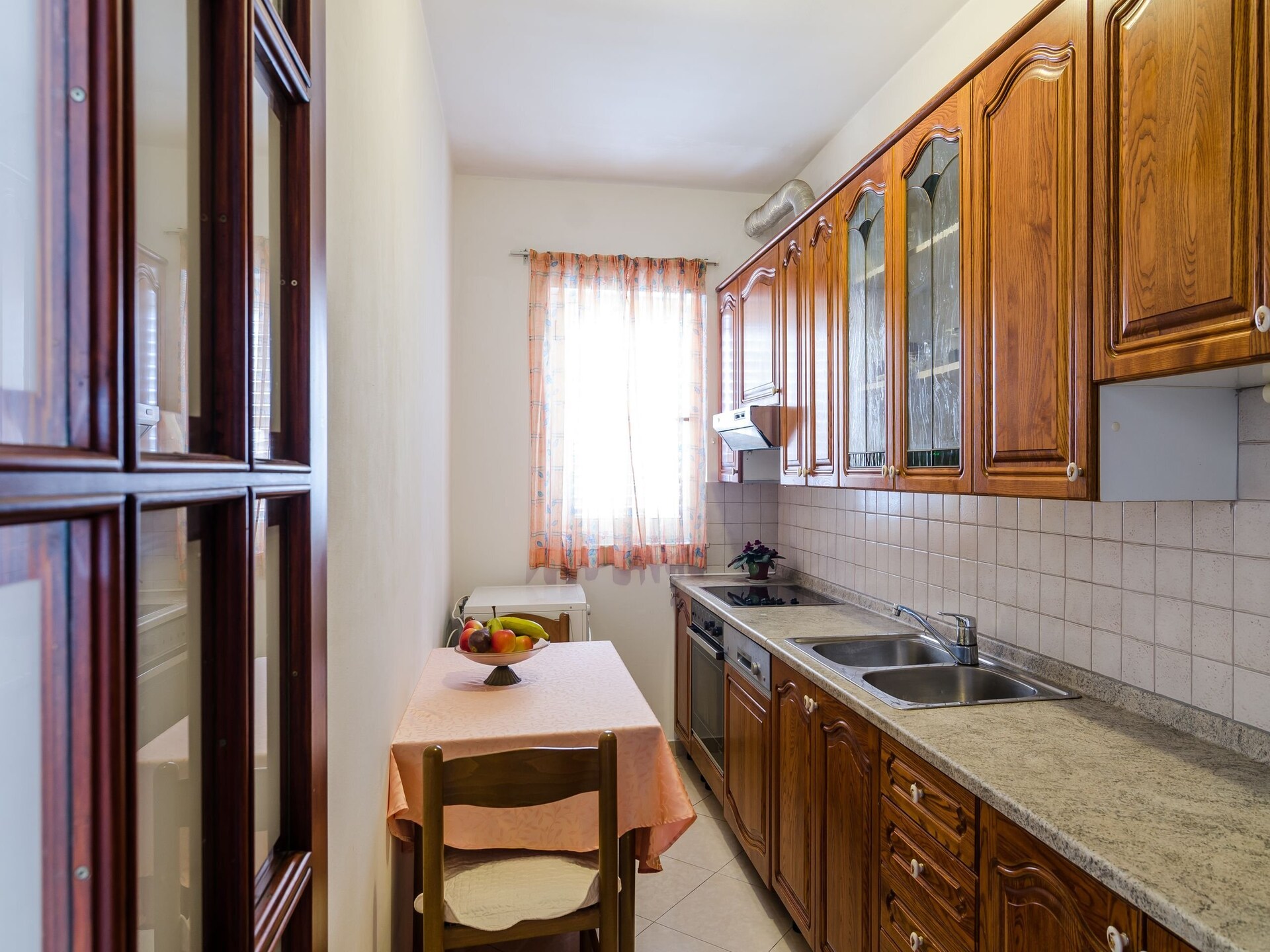 Ruim appartement met zeezicht en balkon op 100m van het strand in Dubrovnik - foto 10