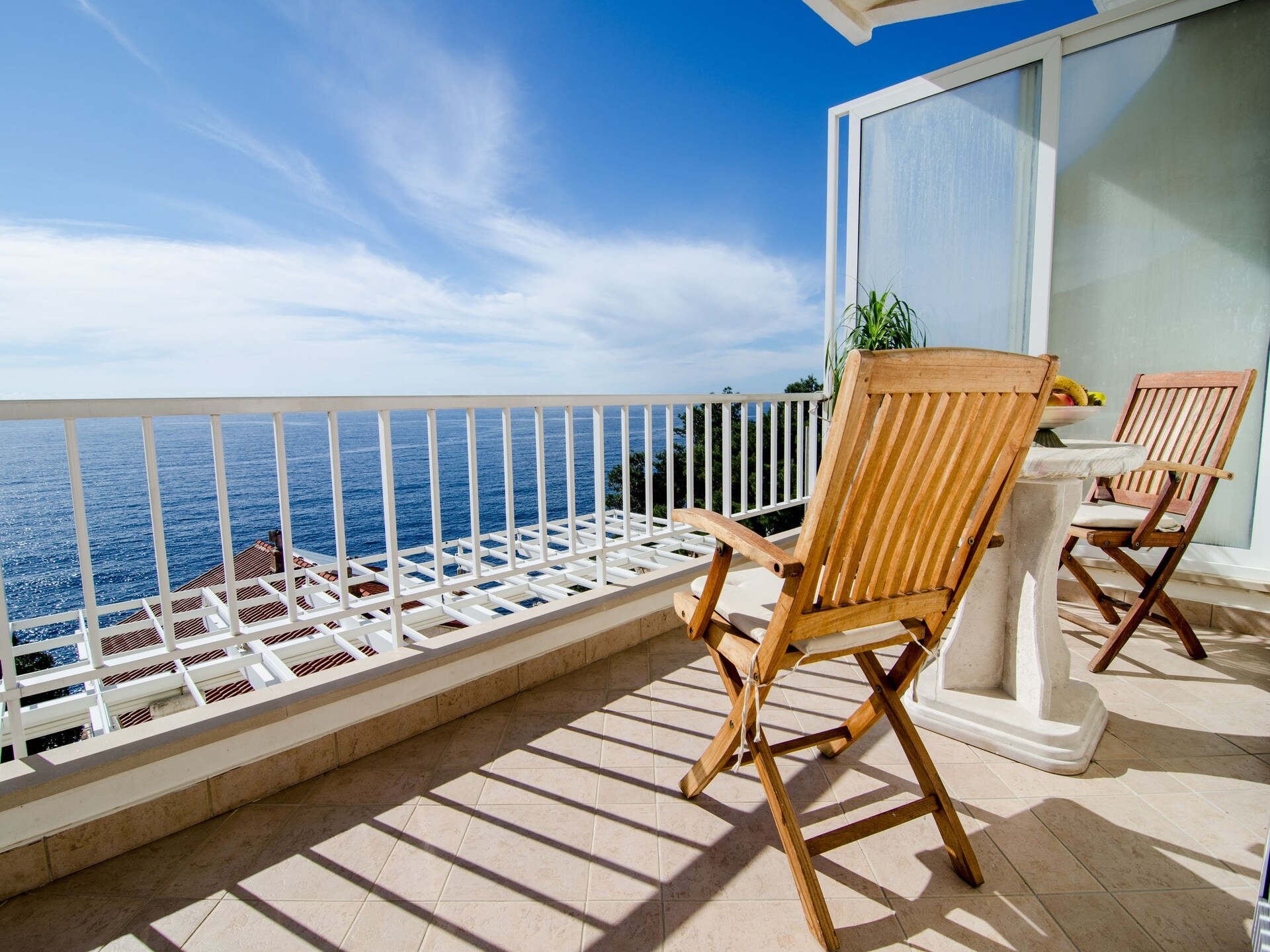 Ruim appartement met zeezicht en balkon op 100m van het strand in Dubrovnik - foto 1