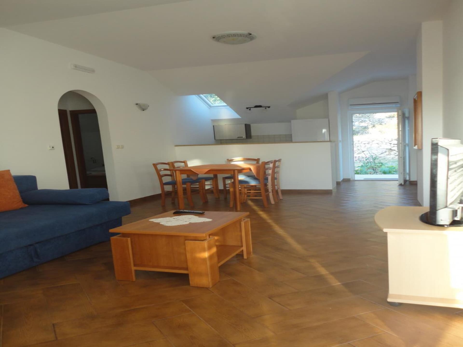 Tweekamerappartement met zeezicht en balkon op 100m van strand in Slano - foto 4