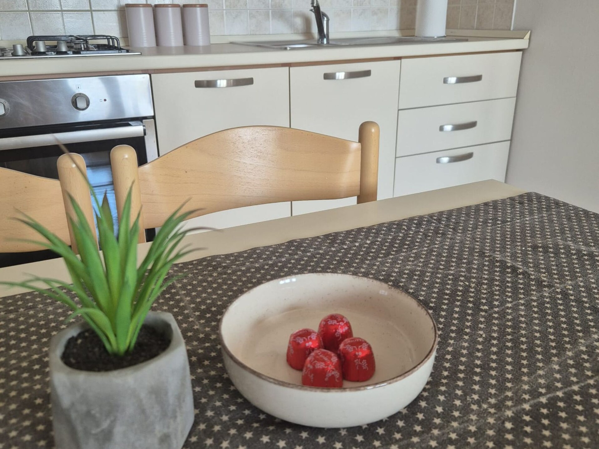 Apartment Mia: Ruim appartement met balkon en zeezicht nabij centrum Dubrovnik - foto 7