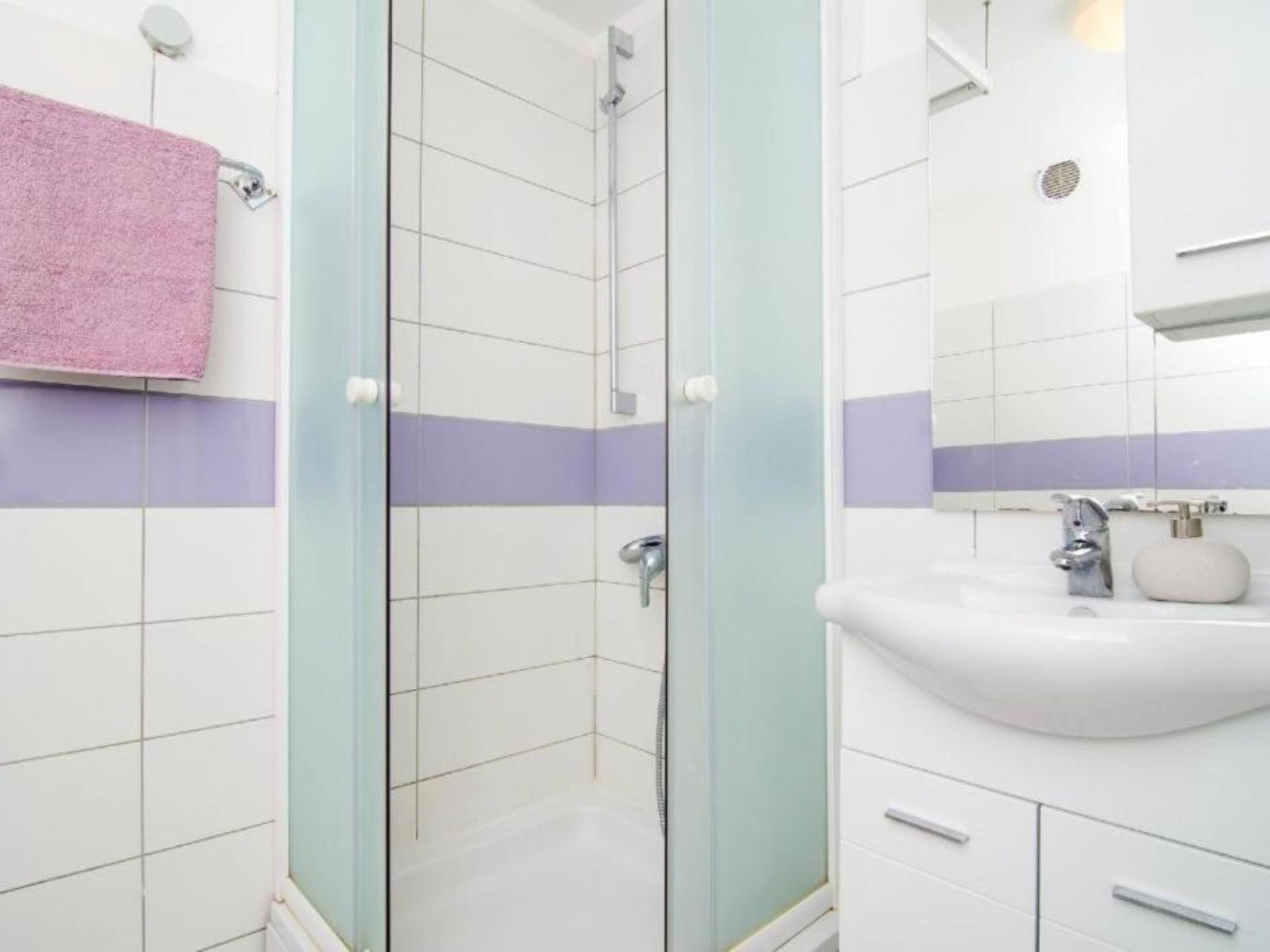 Apartment Mia: Ruim appartement met balkon en zeezicht nabij centrum Dubrovnik - foto 27