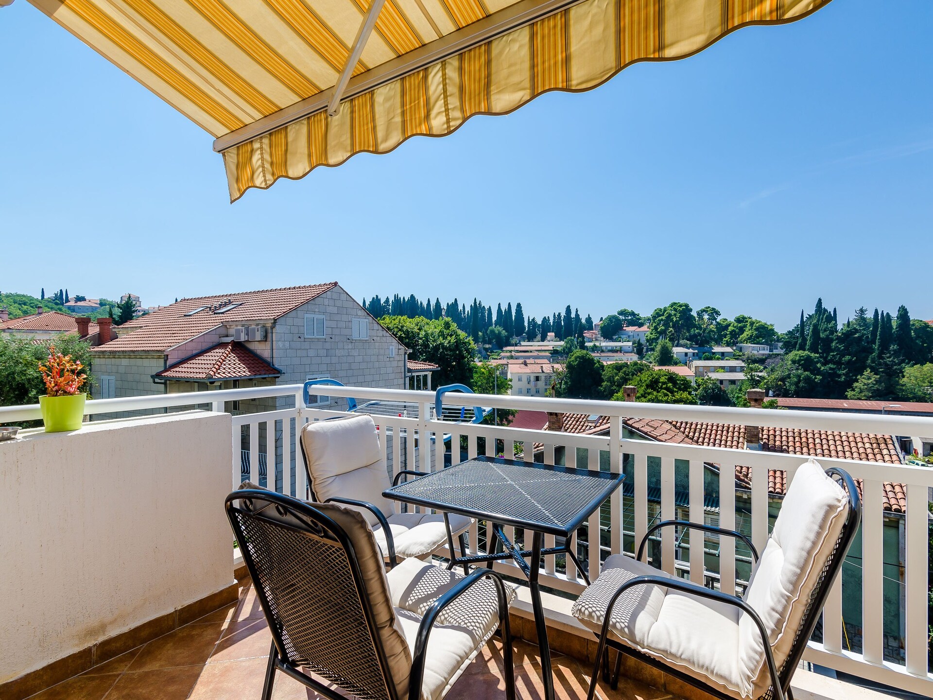 Licht studio-appartement met balkon, op loopafstand van Dubrovnik's oude stad - foto 16