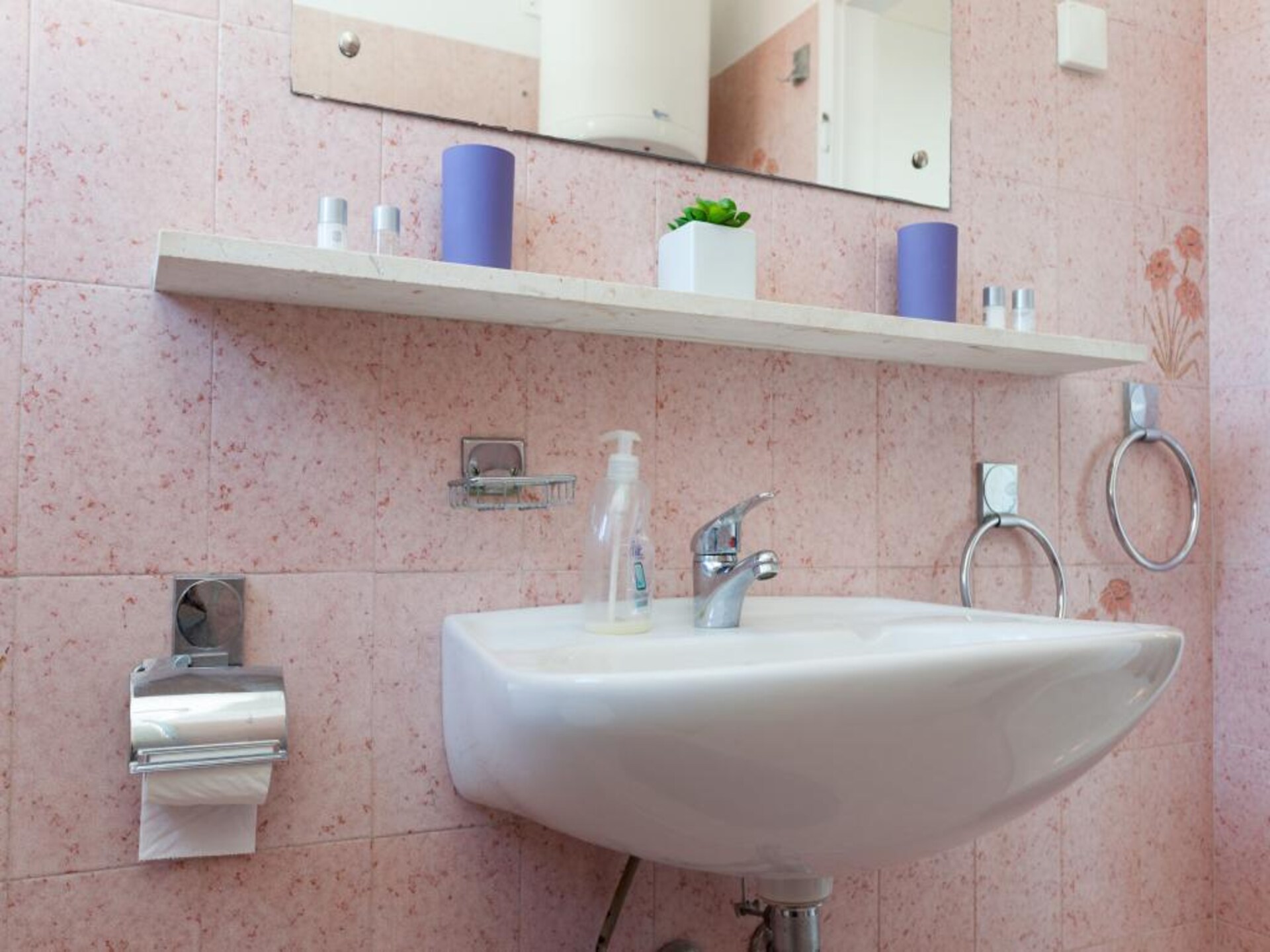 Ruim 2-slaapkamerappartement met zeezicht en terras op 260m van de oude stad - foto 31