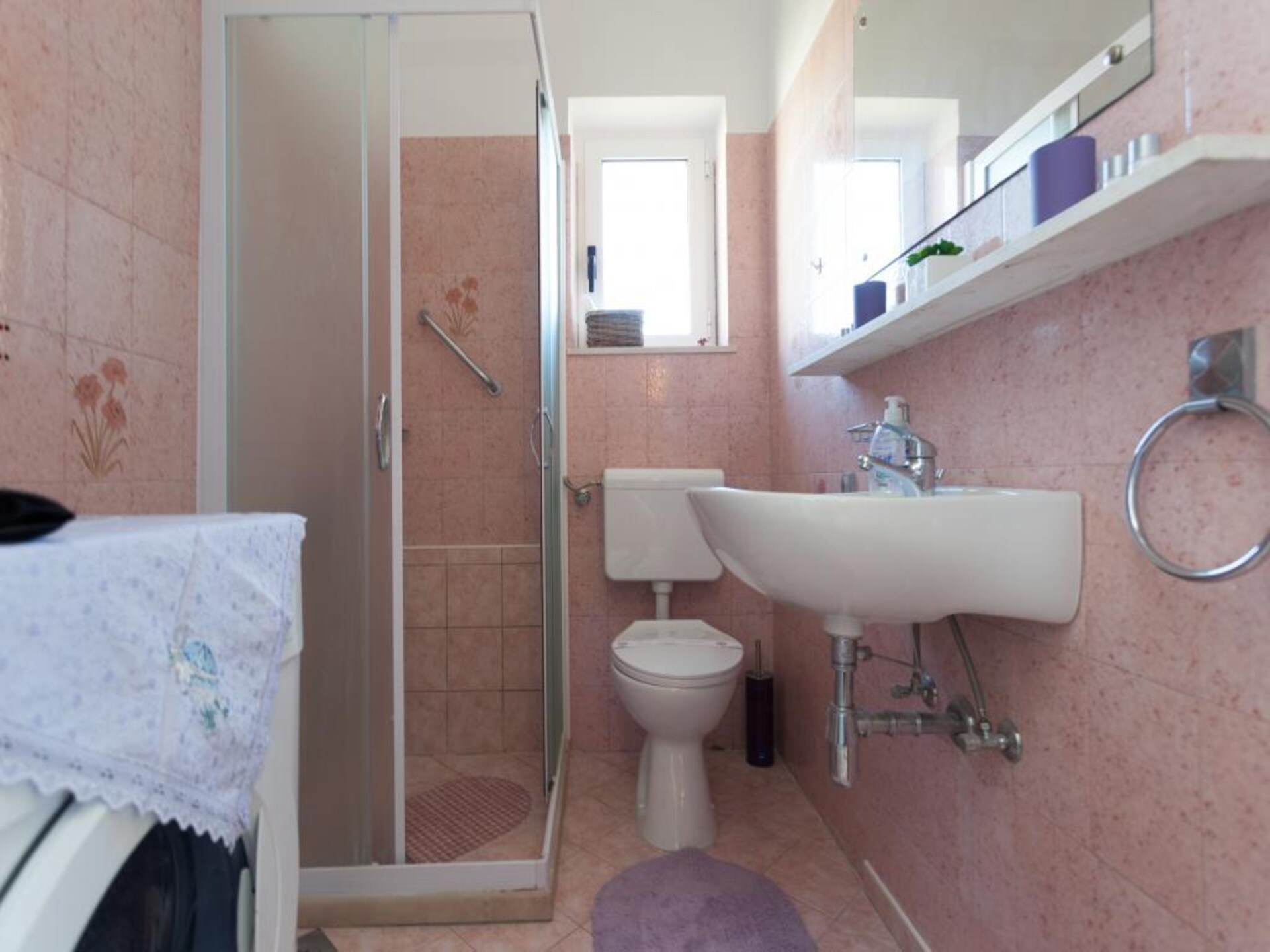 Ruim 2-slaapkamerappartement met zeezicht en terras op 260m van de oude stad - foto 26