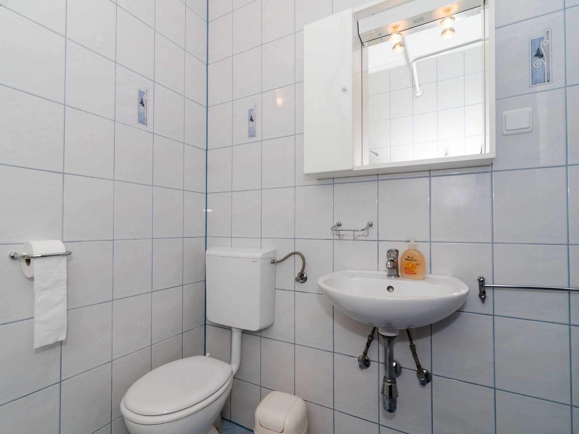 Double Room met balkon en deels zeezicht in Mlini, vlakbij de Adriatische Zee - foto 9