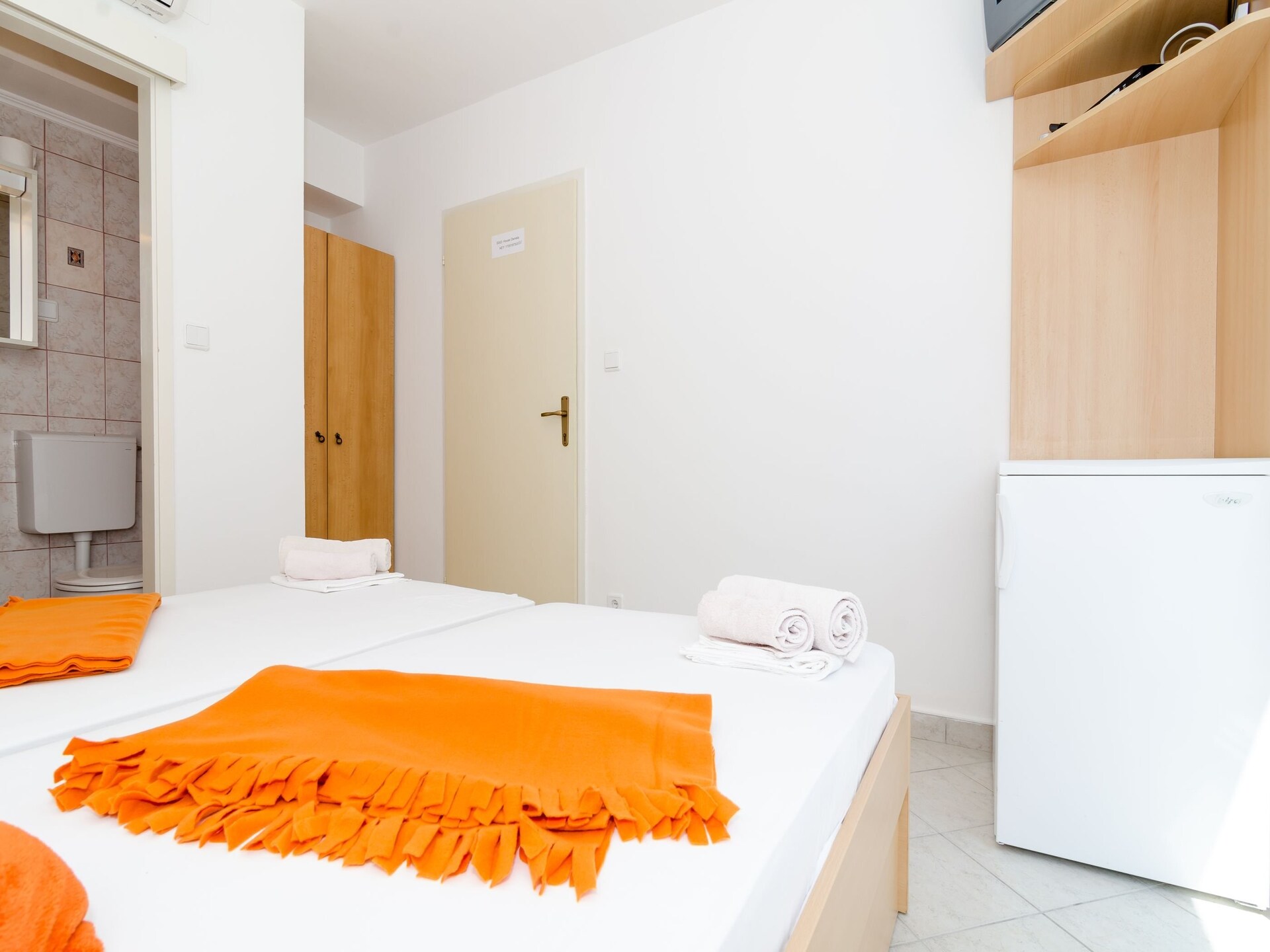 Comfort kamer met zeezicht op 100 meter van het strand in Mlini - foto 7