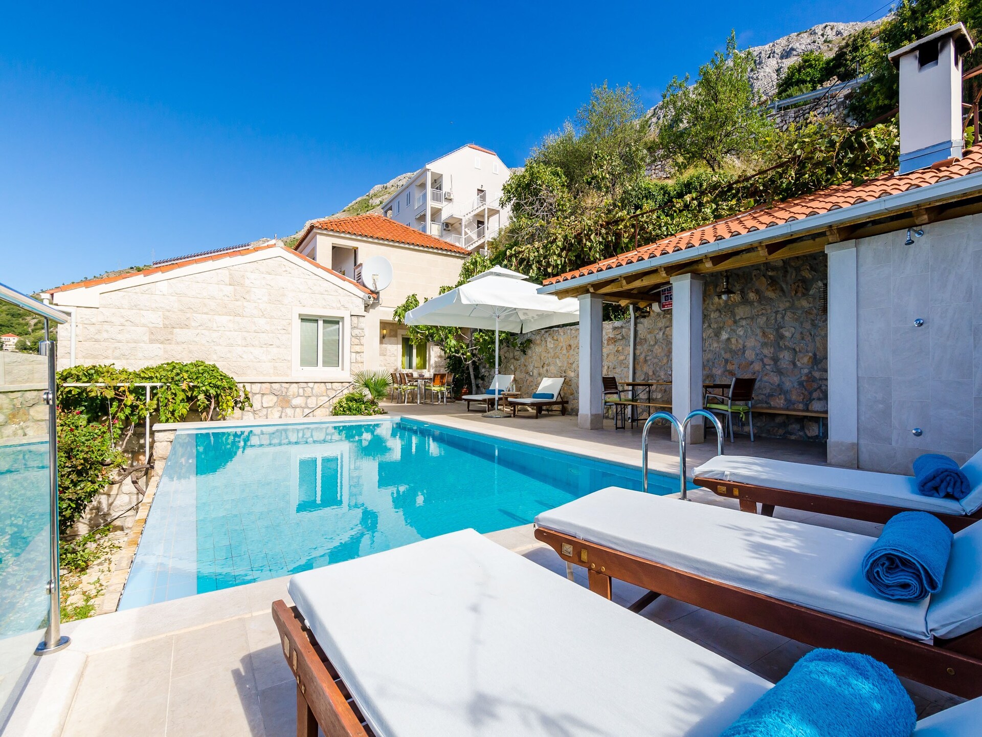 Villa Art Gallery: Zeezicht & Infinity Pool voor 14 personen in Mlini - foto 36