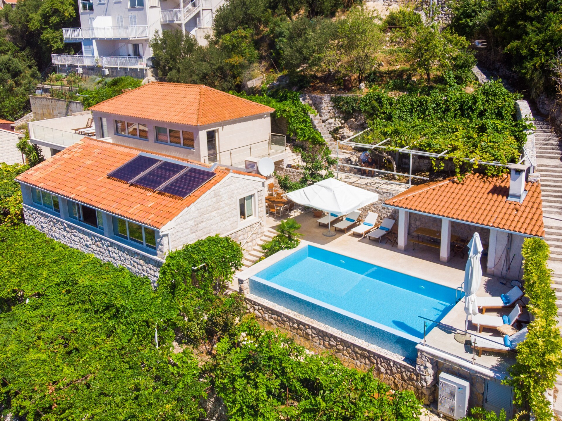 Villa Art Gallery: Zeezicht & Infinity Pool voor 14 personen in Mlini - foto 32