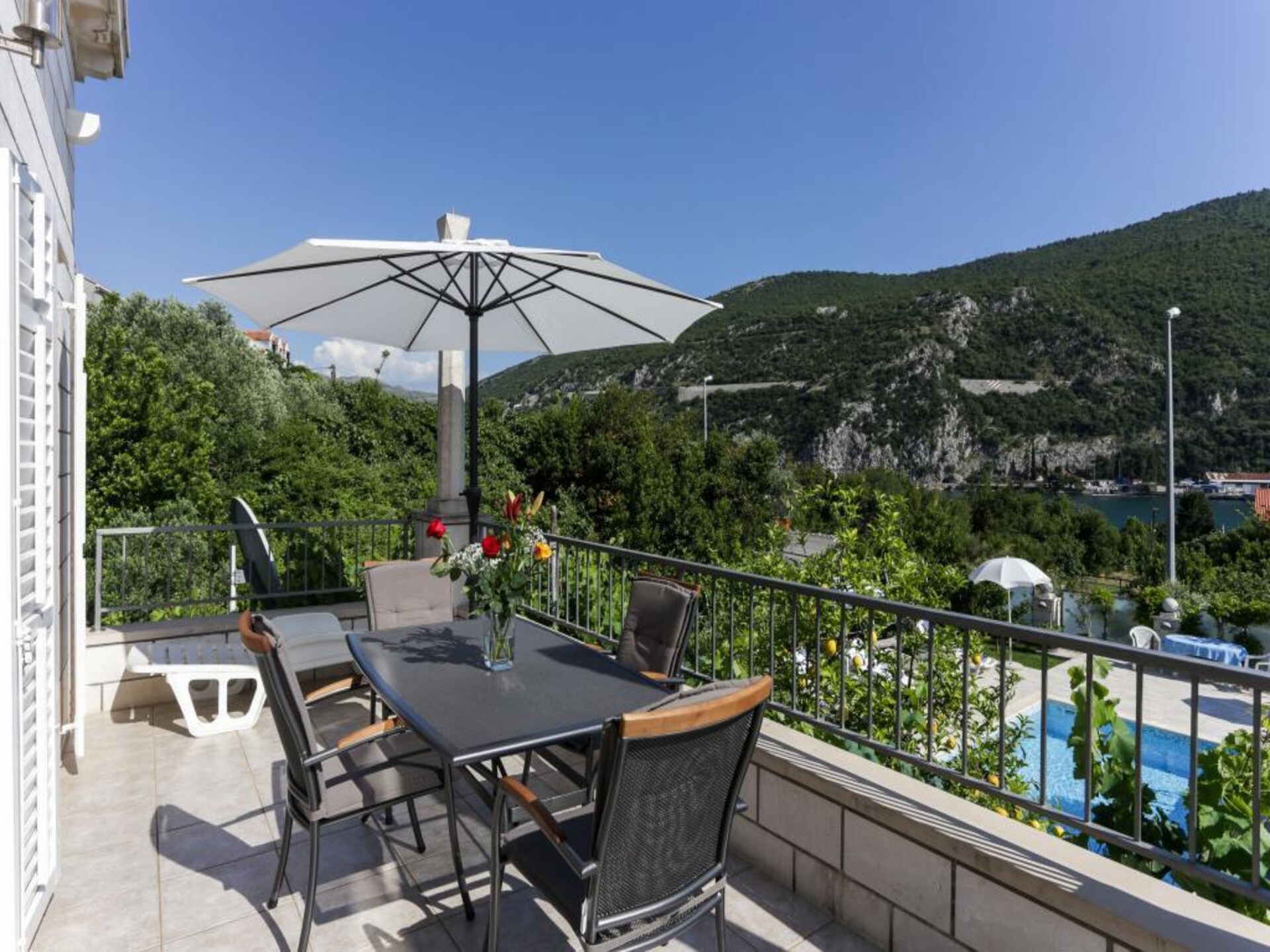 Modern appartement met zeezicht en gedeeld zwembad bij Dubrovnik - foto 10