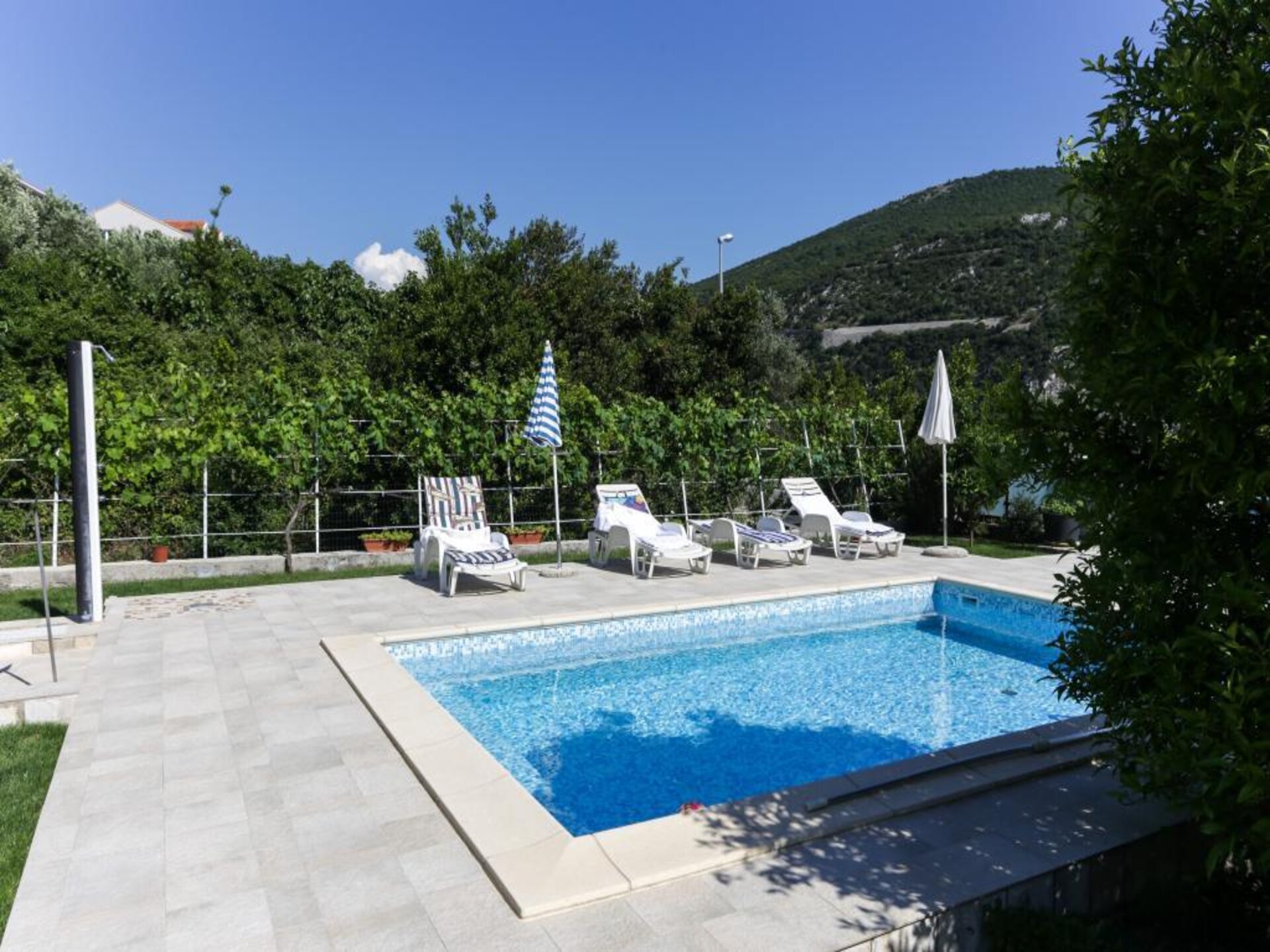 Knus appartement voor 3 bij Dubrovnik met zwembad, 200m van strand - foto 10