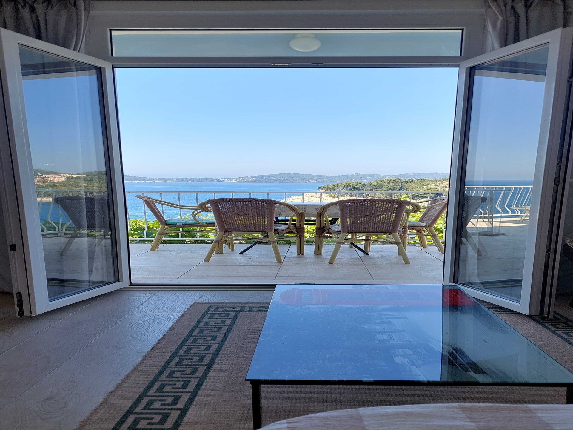Zonovergoten appartement aan zee met balkon en uitzicht op de Adriatische Zee - foto 17