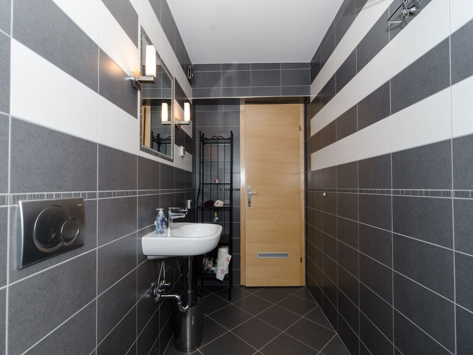 Comfortabel appartement met terras in Gruž, vlakbij haven en oude stad - foto 16