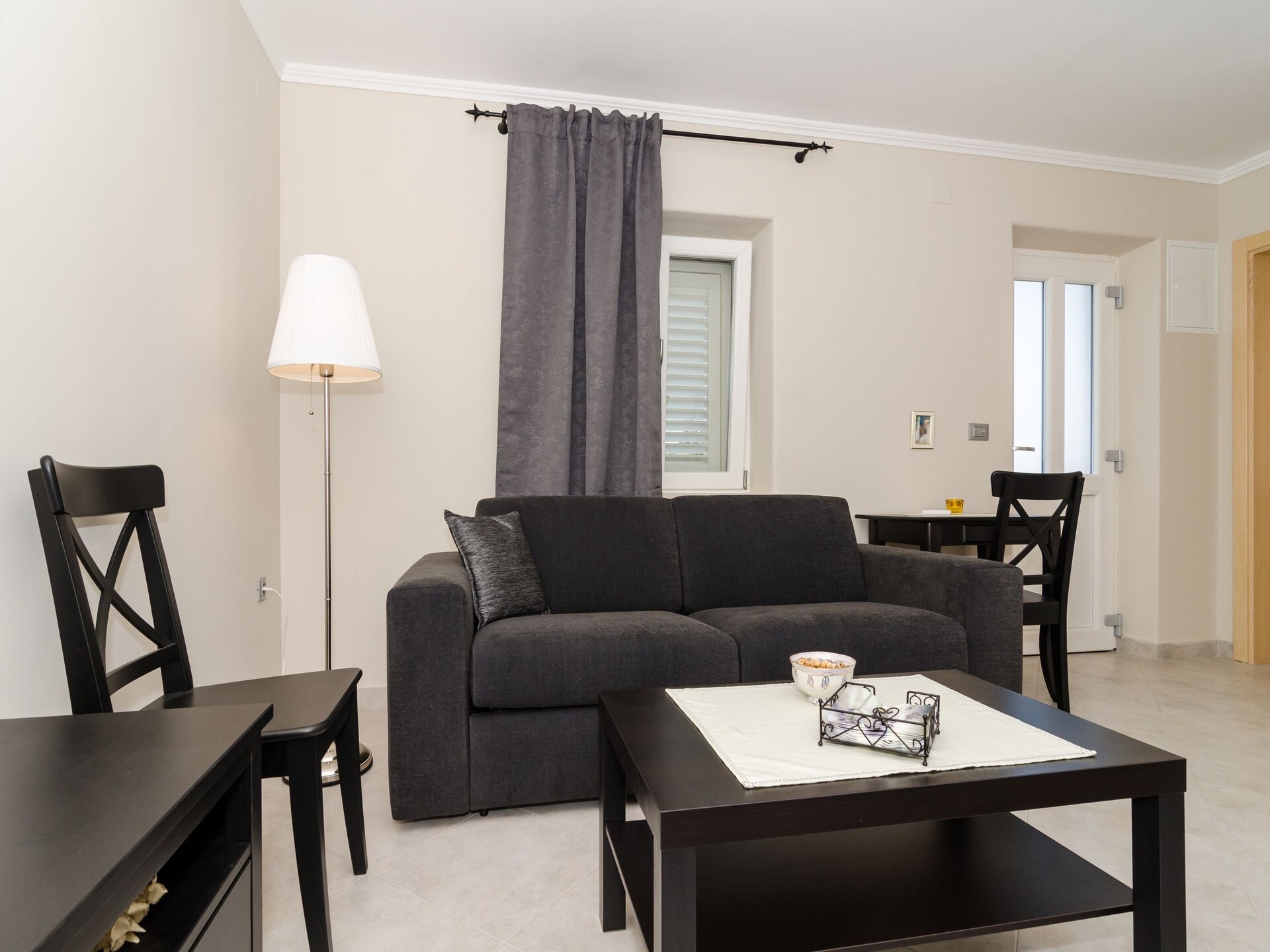 Knus appartement met terras in Gruž, op loopafstand van de haven - foto 4