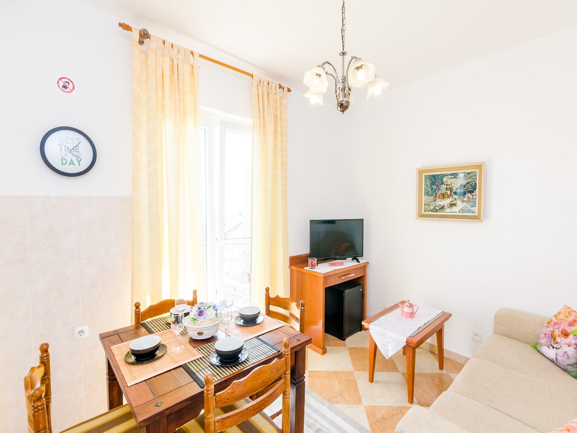 Ruim appartement met balkon en uitzicht op zee bij Dubrovnik Old Town - foto 2