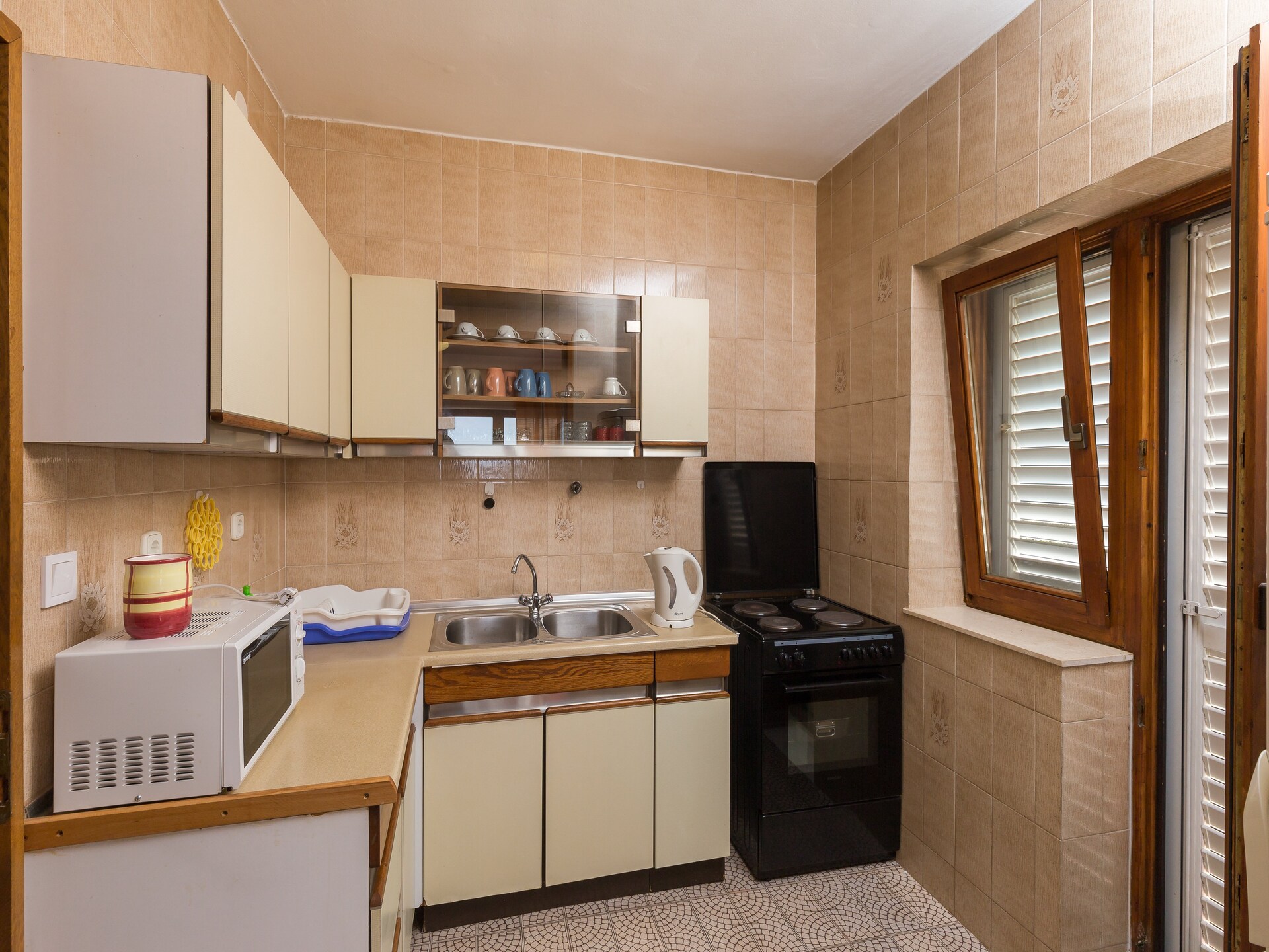 Ruim 3-slaapkamerappartement met zeezicht in idyllisch Mlini - foto 3
