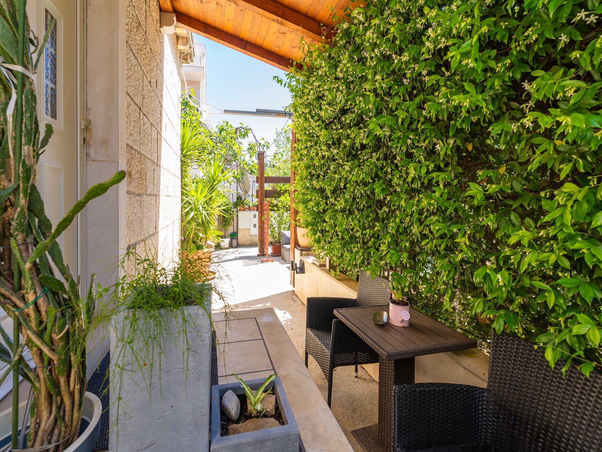 Compacte studio met zonnig terras in Lapad, op loopafstand van stranden - foto 23