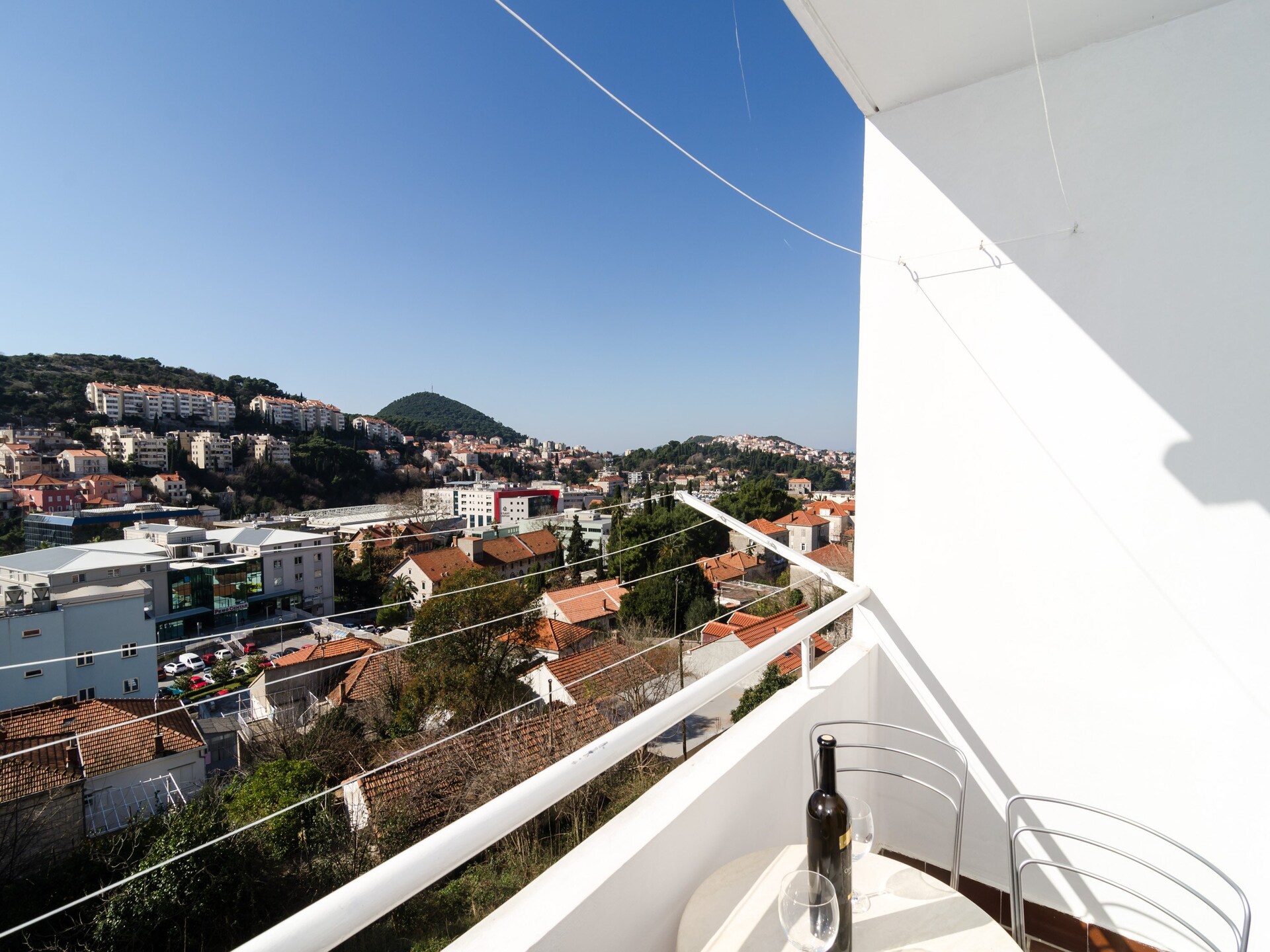 Modern 2-kamerappartement met balkon en uitzicht, op loopafstand van Old Town - foto 25