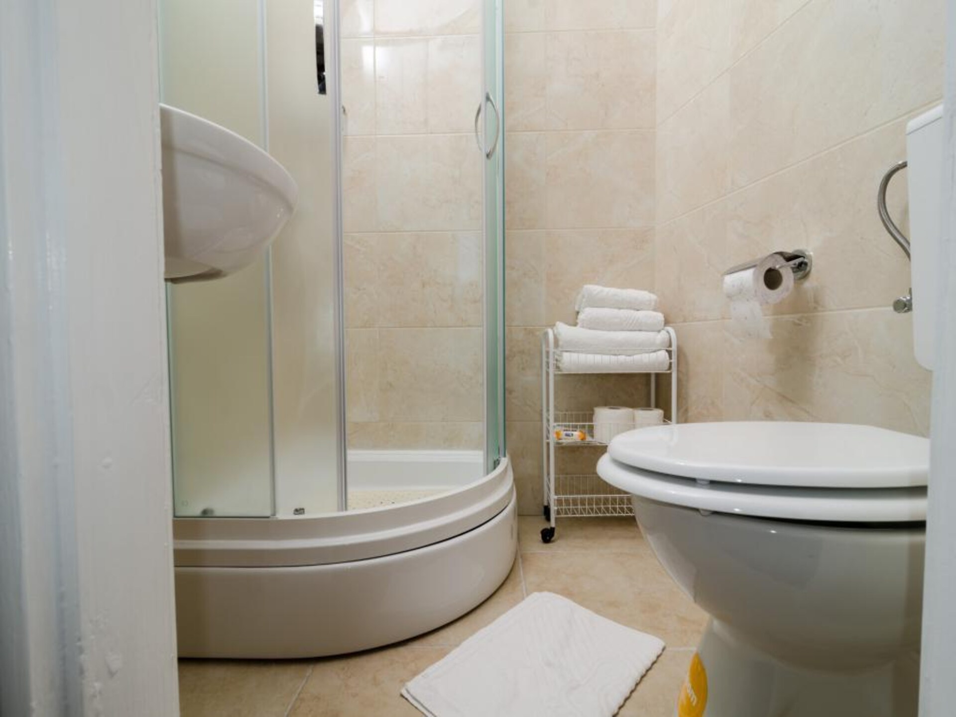 Comfort Double Room met Patio in Pile, 200m van strand en oude stad - foto 7