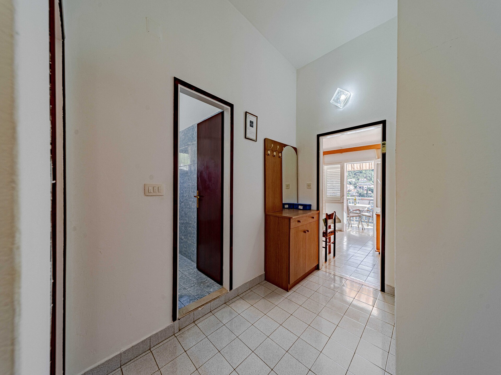 Appartement met zeezicht en balkon, direct bij het strand in Smokvica - foto 13