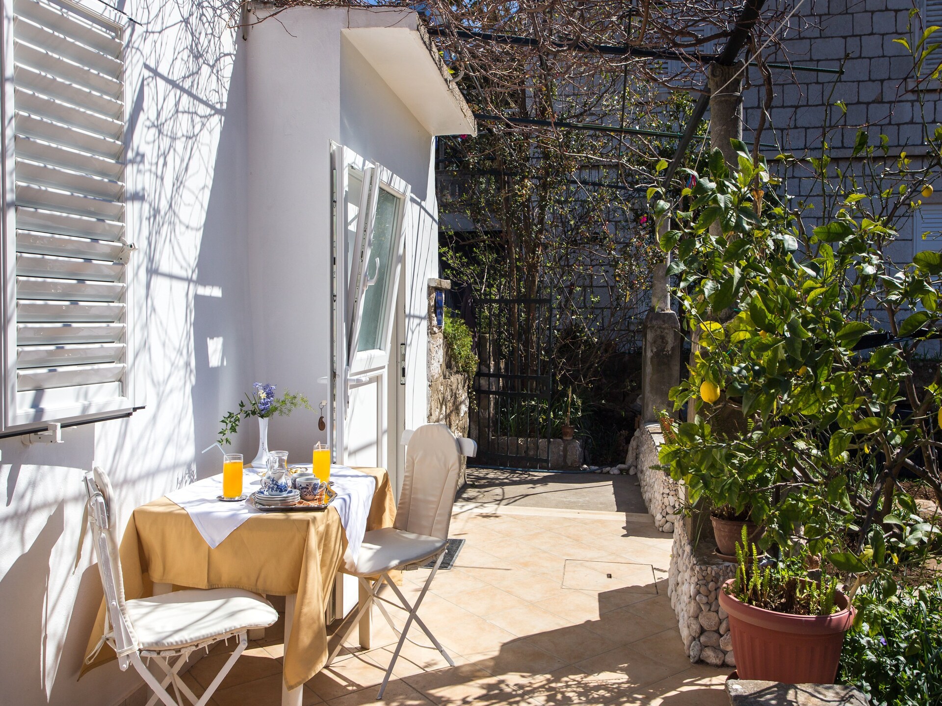Comfortabel appartement in Dubrovnik met gemeenschappelijk terras, vlakbij strand - foto 1