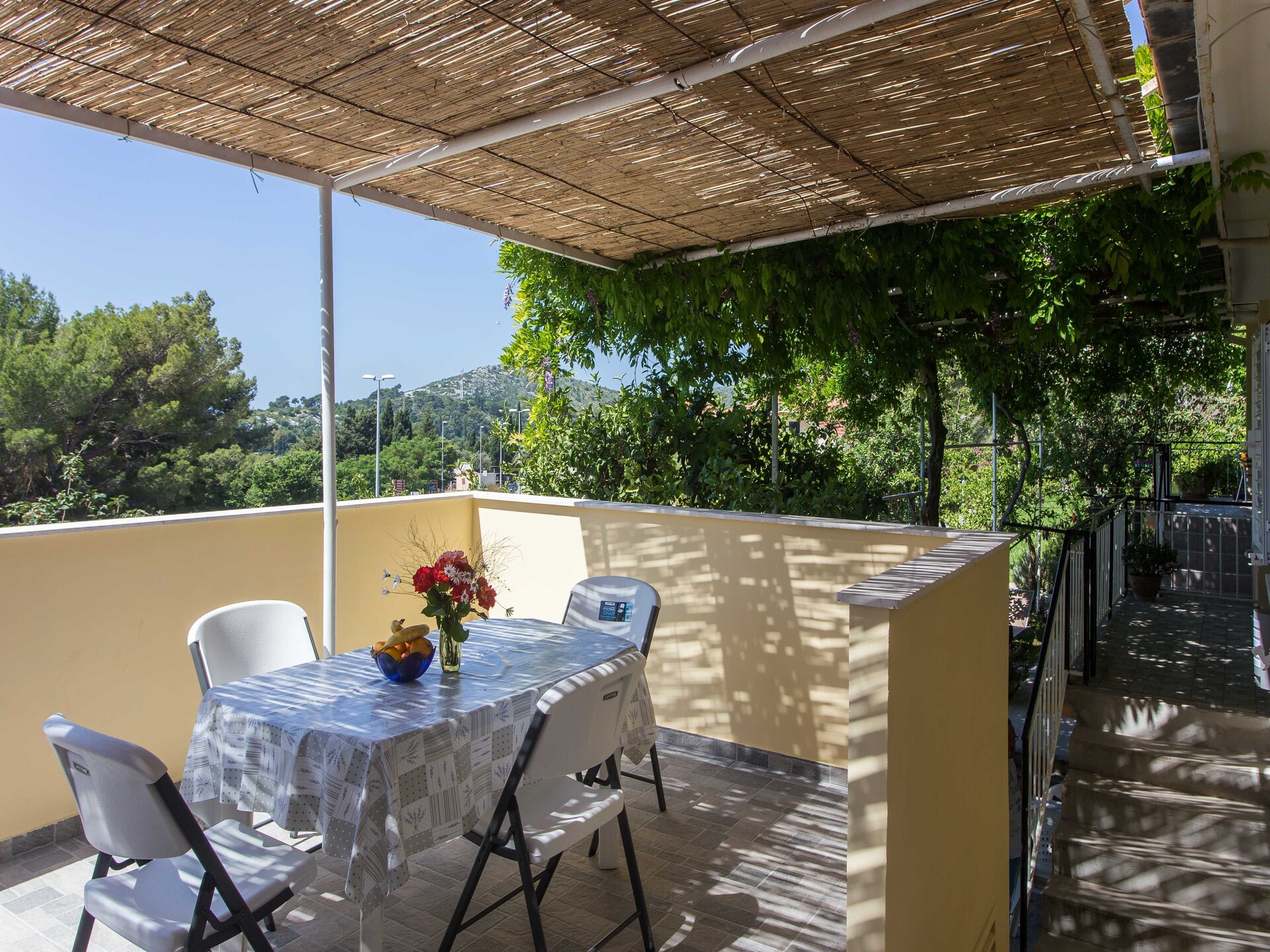 Zonnig appartement voor 3 met gedeeld terras en zeezicht in Mlini - foto 16