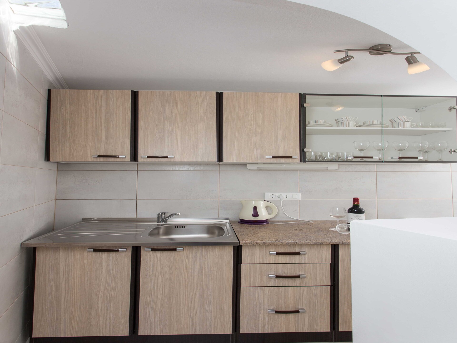 Ruim appartement op 400m van zee met gedeeld terras in Mlini - foto 4