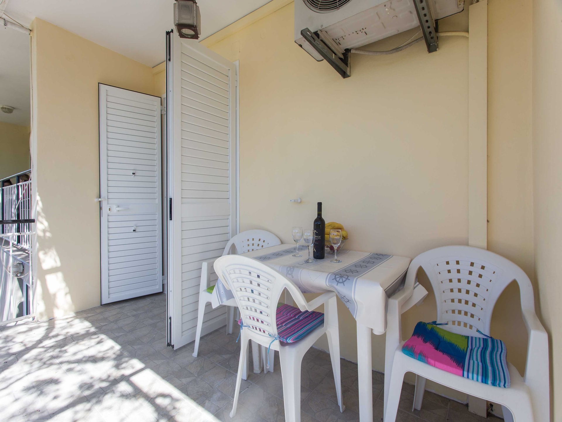 Deluxe studio met balkon en tuinzicht op 400m van het strand in Mlini - foto 1
