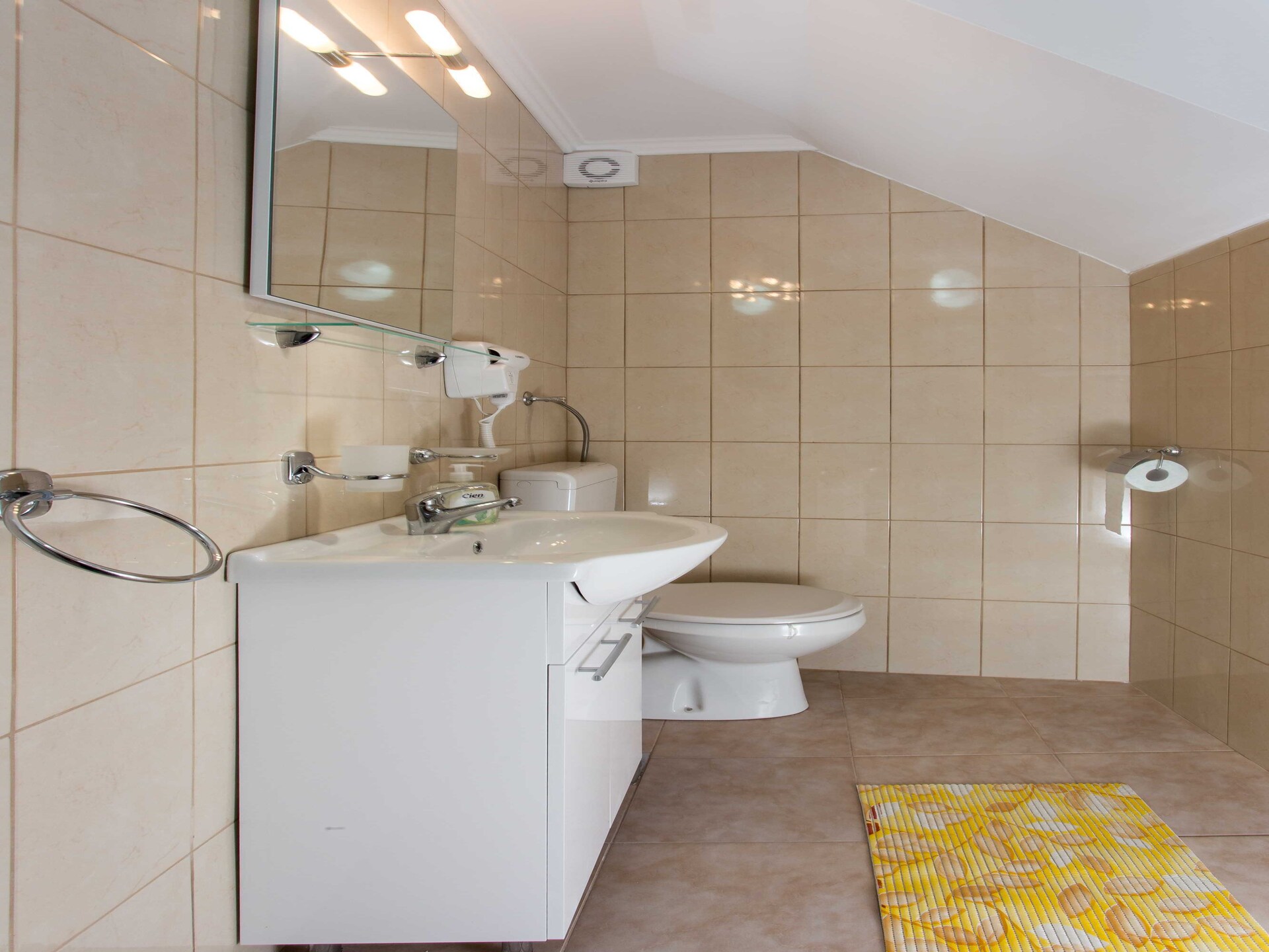 Deluxe studio met balkon en tuinzicht op 400m van het strand in Mlini - foto 8