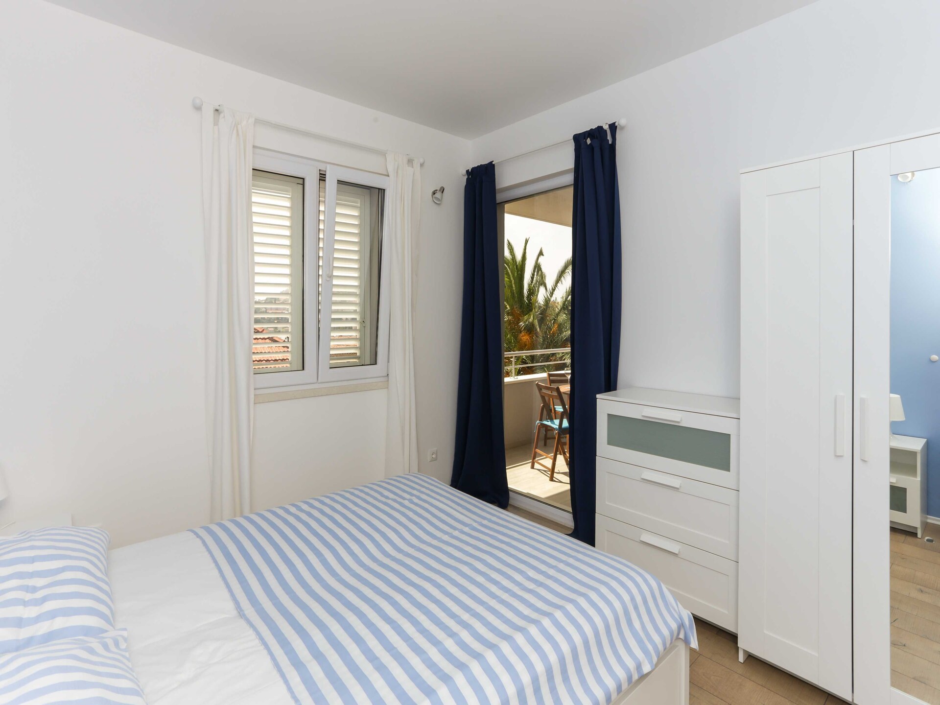 Rustiek appartement met balkon en zeezicht nabij de oude stad - foto 8